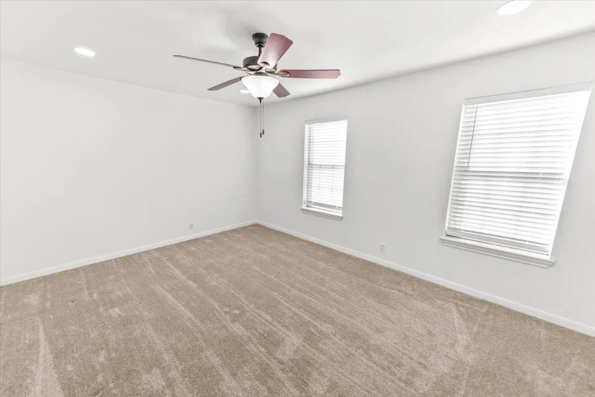 Condominium For Sale in Mc Lennan County , 5224 Lake Shore, Waco, Texas 76710, 2 Bedroom, 2 Bathroom, Garage spaces, 1,873 Sqft, built in 1969, mls#21178590, Real Estate Agent in Waco, Homes For Sale in Mc Lennan county, Homes For Sale in Waco, Realtor in Waco Texas, Real Estate Brokerage Independent Realty Texas, Luminita Cordes Realtor
