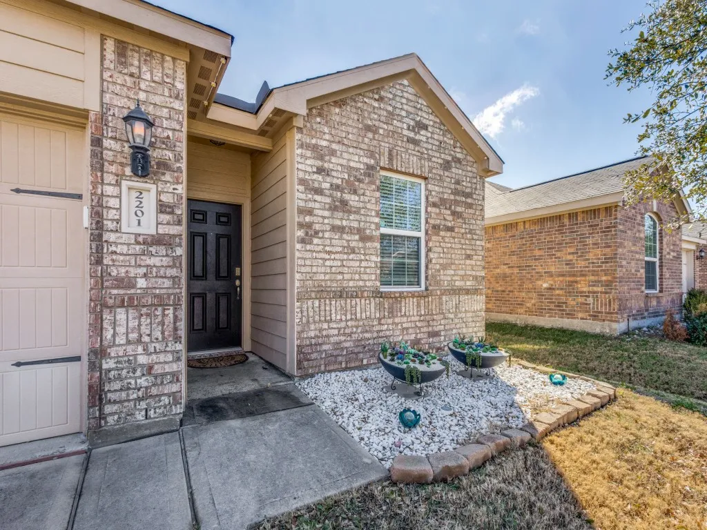 Single Family Residence For Sale in Collin County , 2201 Old Harbor Way, Princeton, Texas 75407, 3 Bedrooms, 2 Bathrooms, 2 Garage spaces, 1,619 Sqft, built in 2018, Price $245,500, mls#21179873, Real Estate Agent in Princeton, Homes For Sale in Collin county, Homes For Sale in Princeton, Realtor in Princeton Texas, Real Estate Brokerage Independent Realty Texas, Luminita Cordes Realtor