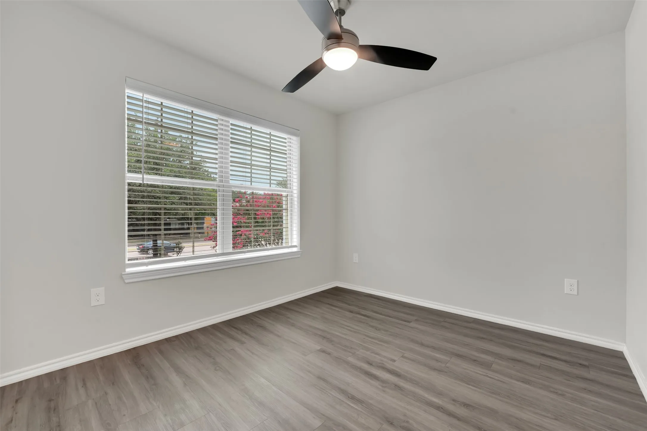 Condominium For Sale in Dallas County , 6108 Abrams Road 211, Dallas, Texas 75231, 2 Bedrooms, 1 Bathroom, Garage spaces, 702 Sqft, built in 2021, Preowned, Price $145,000, mls#21179997, Real Estate Agent in Dallas, Homes For Sale in Dallas county, Homes For Sale in Dallas, Realtor in Dallas Texas, Real Estate Brokerage Independent Realty Texas, Luminita Cordes Realtor