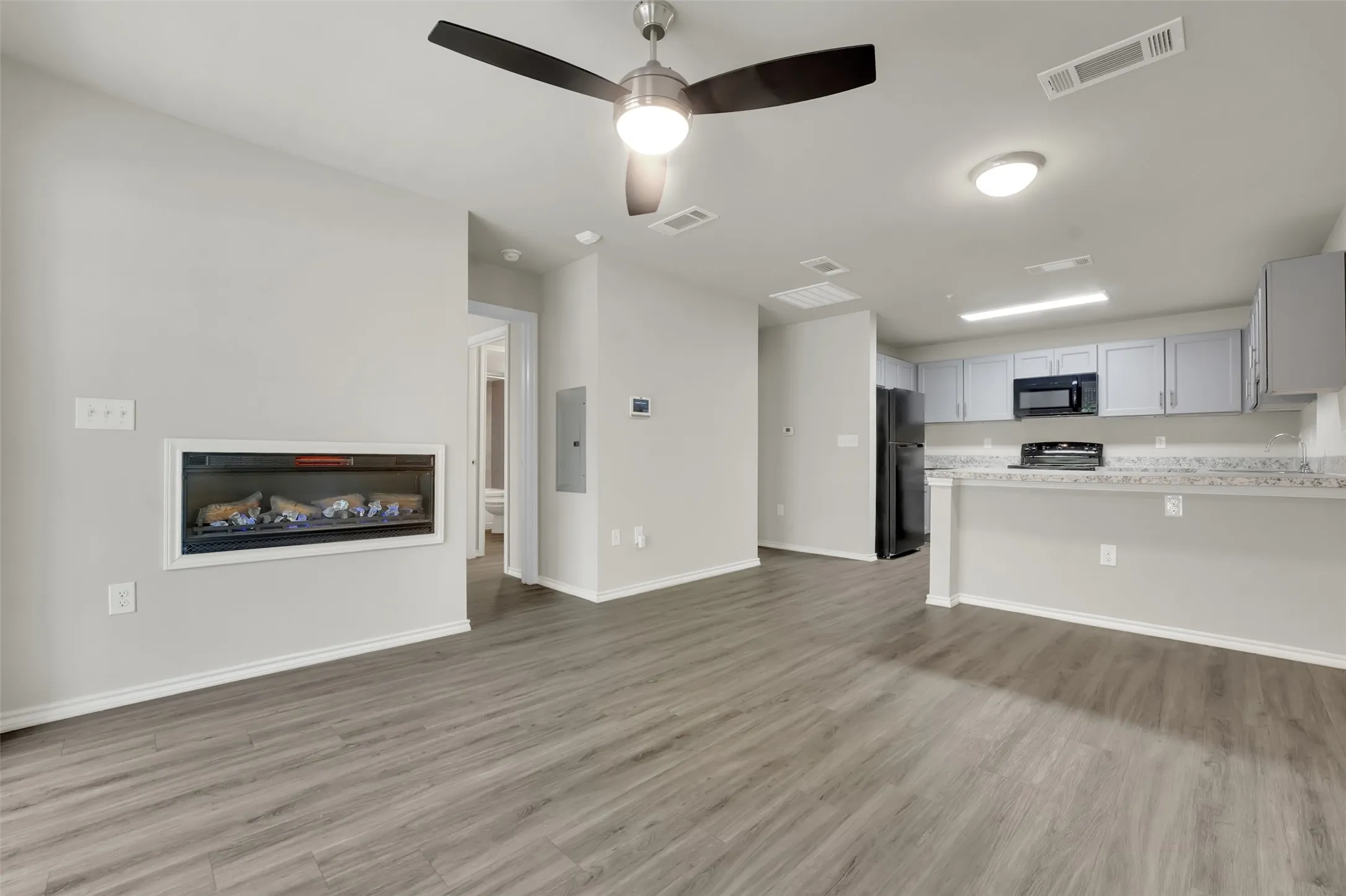 Condominium For Sale in Dallas County , 6108 Abrams Road 211, Dallas, Texas 75231, 2 Bedrooms, 1 Bathroom, Garage spaces, 702 Sqft, built in 2021, Preowned, Price $145,000, mls#21179997, Real Estate Agent in Dallas, Homes For Sale in Dallas county, Homes For Sale in Dallas, Realtor in Dallas Texas, Real Estate Brokerage Independent Realty Texas, Luminita Cordes Realtor