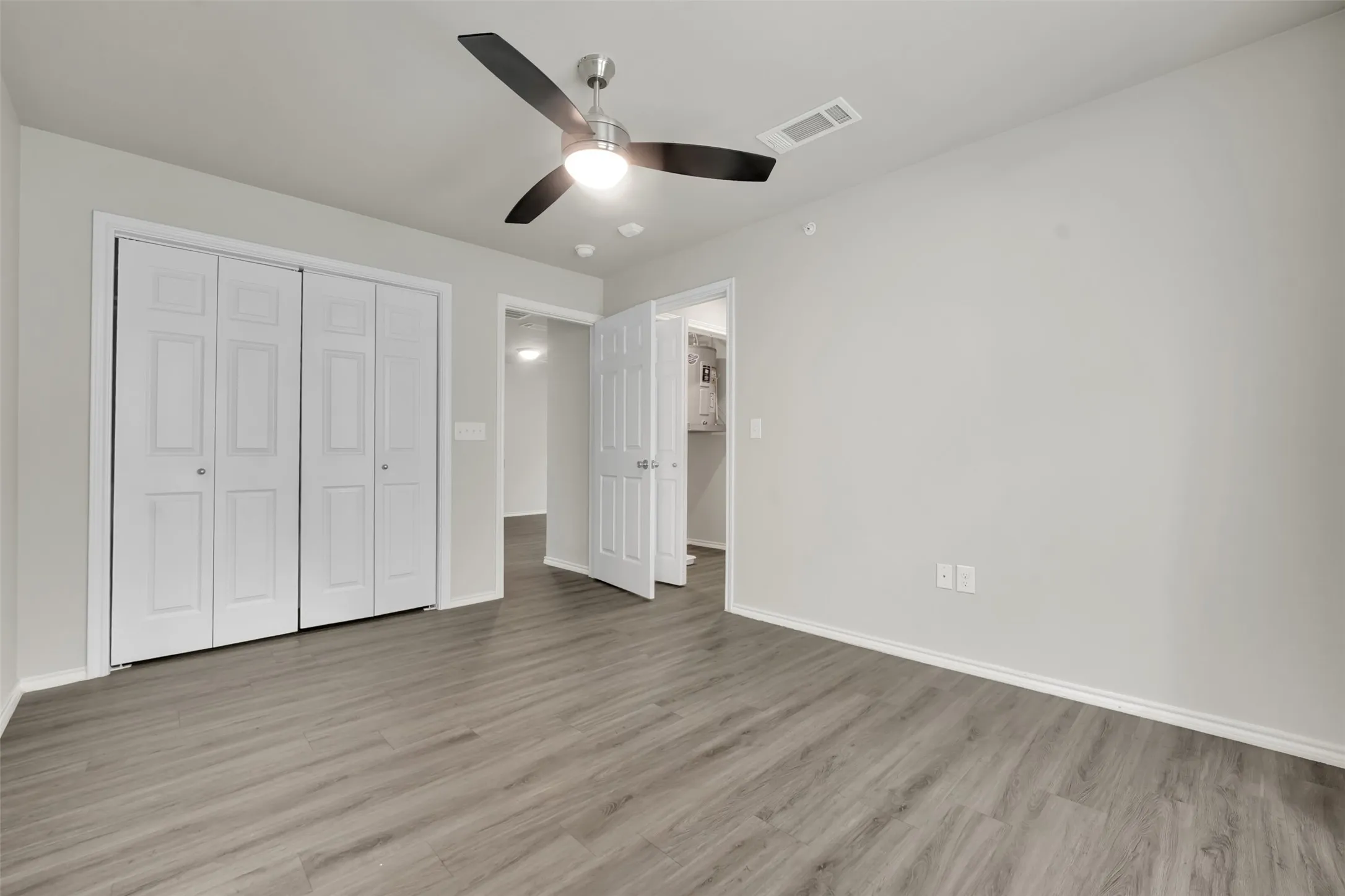 Condominium For Sale in Dallas County , 6108 Abrams Road 211, Dallas, Texas 75231, 2 Bedrooms, 1 Bathroom, Garage spaces, 702 Sqft, built in 2021, Preowned, Price $145,000, mls#21179997, Real Estate Agent in Dallas, Homes For Sale in Dallas county, Homes For Sale in Dallas, Realtor in Dallas Texas, Real Estate Brokerage Independent Realty Texas, Luminita Cordes Realtor