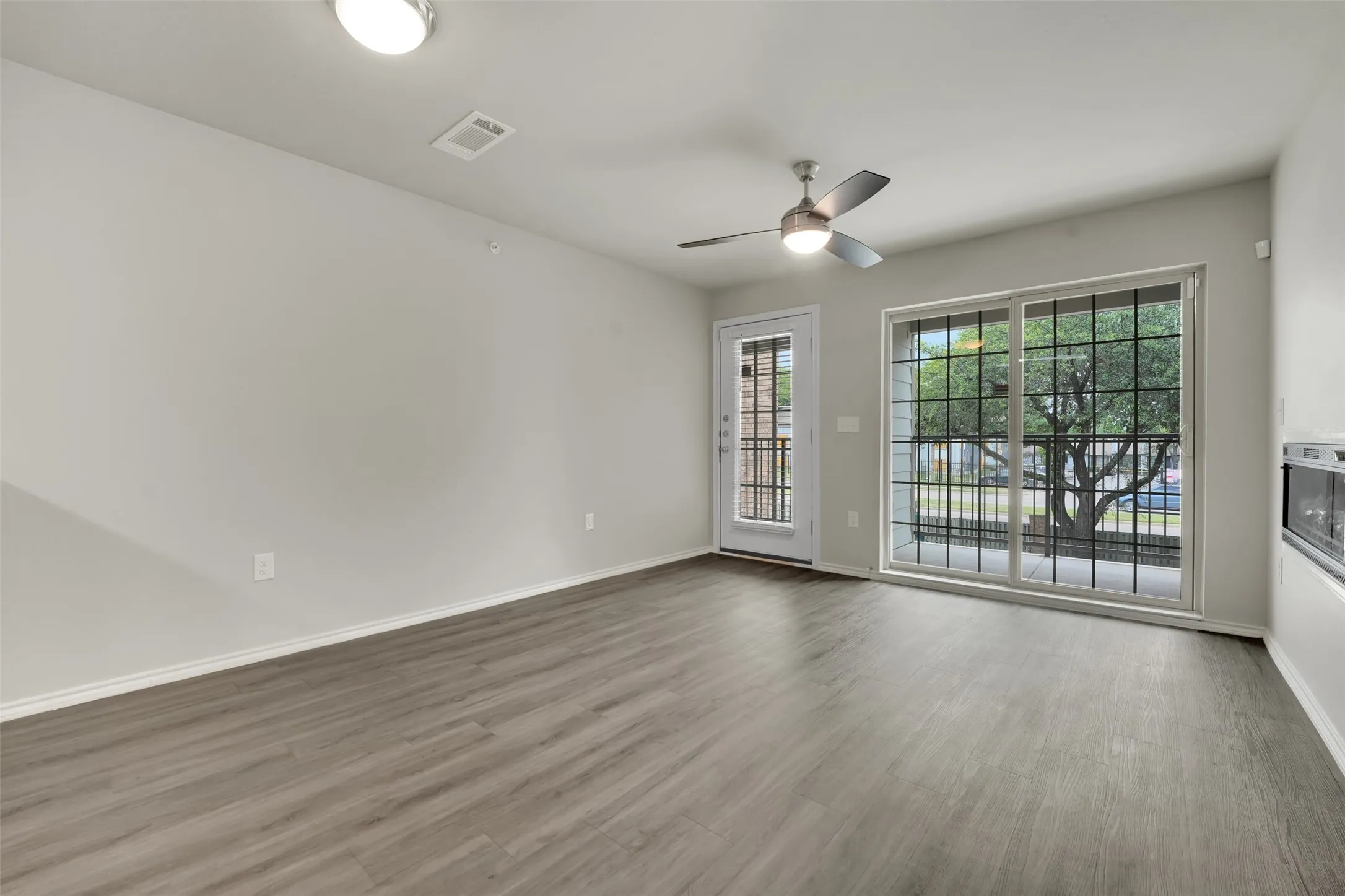 Condominium For Sale in Dallas County , 6108 Abrams Road 211, Dallas, Texas 75231, 2 Bedrooms, 1 Bathroom, Garage spaces, 702 Sqft, built in 2021, Preowned, Price $145,000, mls#21179997, Real Estate Agent in Dallas, Homes For Sale in Dallas county, Homes For Sale in Dallas, Realtor in Dallas Texas, Real Estate Brokerage Independent Realty Texas, Luminita Cordes Realtor