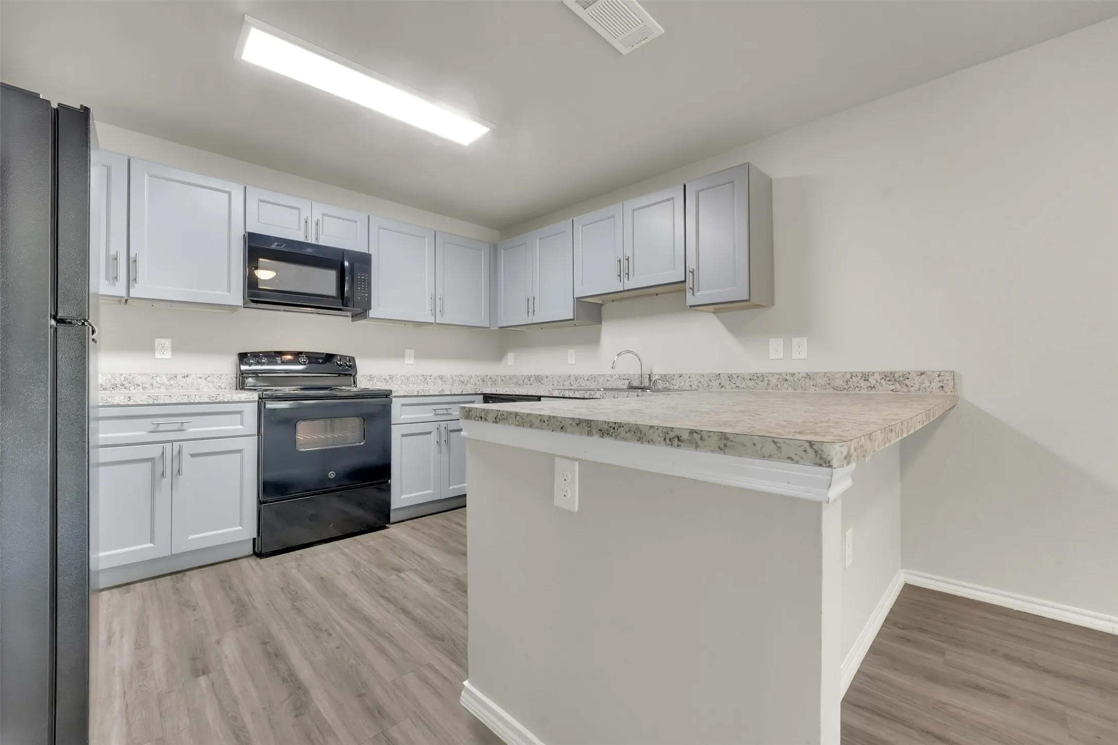 Condominium For Sale in Dallas County , 6108 Abrams Road 211, Dallas, Texas 75231, 2 Bedrooms, 1 Bathroom, Garage spaces, 702 Sqft, built in 2021, Preowned, Price $145,000, mls#21179997, Real Estate Agent in Dallas, Homes For Sale in Dallas county, Homes For Sale in Dallas, Realtor in Dallas Texas, Real Estate Brokerage Independent Realty Texas, Luminita Cordes Realtor
