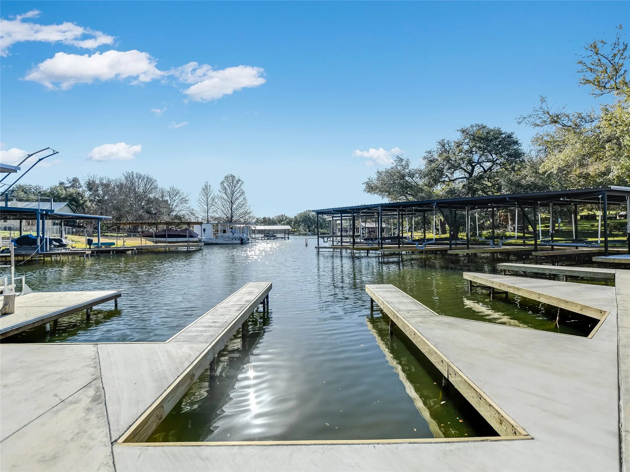 Single Family Residence For Sale in Llano County , 2403 Cherry Lane, Kingsland, Texas 78639, 4 Bedrooms, 4 Bathrooms, 2 Garage spaces, 2,932 Sqft, built in 2022, New Construction - Complete, Price $995,000, mls#21163525, Real Estate Agent in Kingsland, Homes For Sale in Llano county, Homes For Sale in Kingsland, Realtor in Kingsland Texas, Real Estate Brokerage Independent Realty Texas, Luminita Cordes Realtor