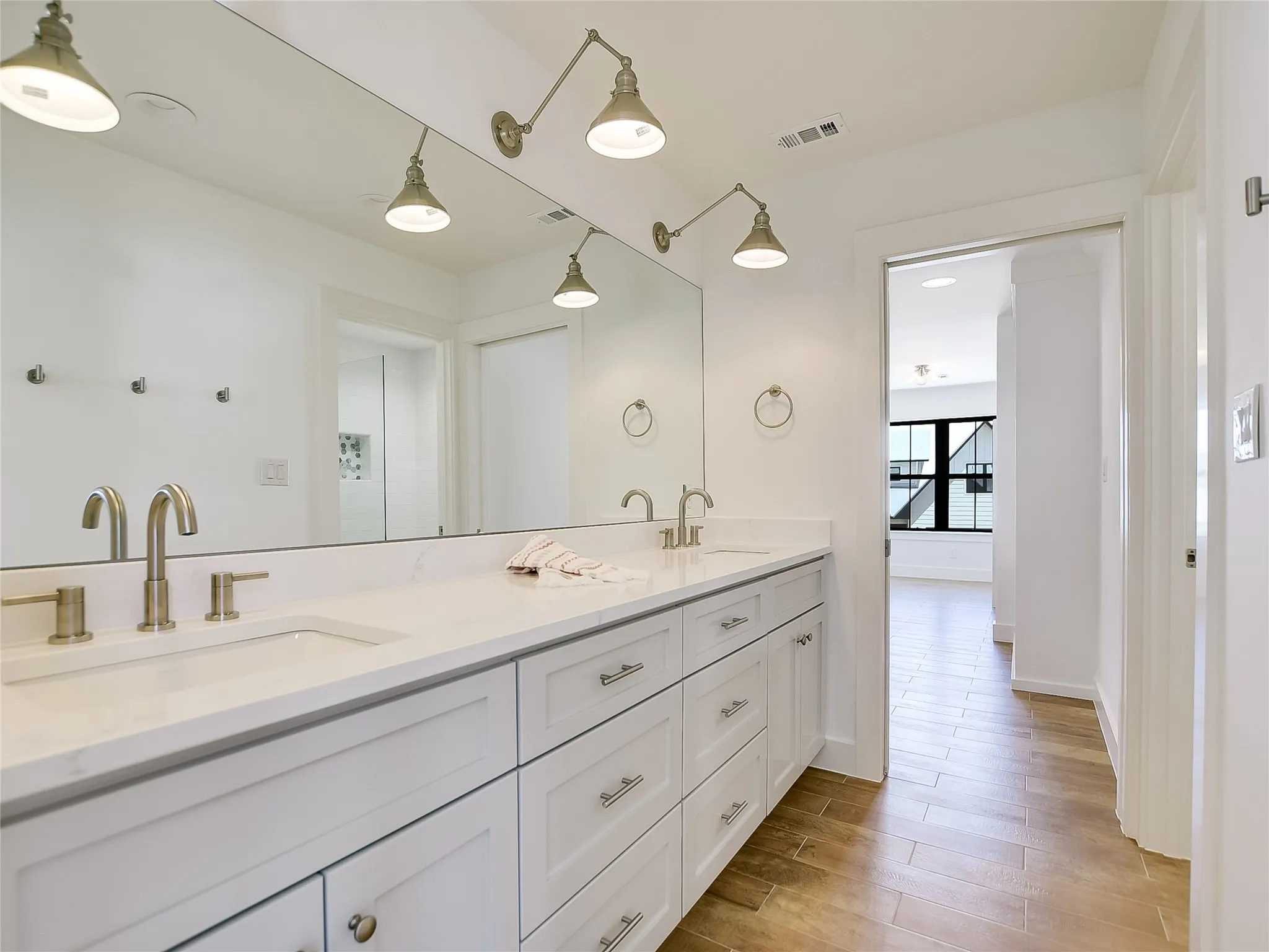 Single Family Residence For Sale in Llano County , 2403 Cherry Lane, Kingsland, Texas 78639, 4 Bedrooms, 4 Bathrooms, 2 Garage spaces, 2,932 Sqft, built in 2022, New Construction - Complete, Price $995,000, mls#21163525, Real Estate Agent in Kingsland, Homes For Sale in Llano county, Homes For Sale in Kingsland, Realtor in Kingsland Texas, Real Estate Brokerage Independent Realty Texas, Luminita Cordes Realtor