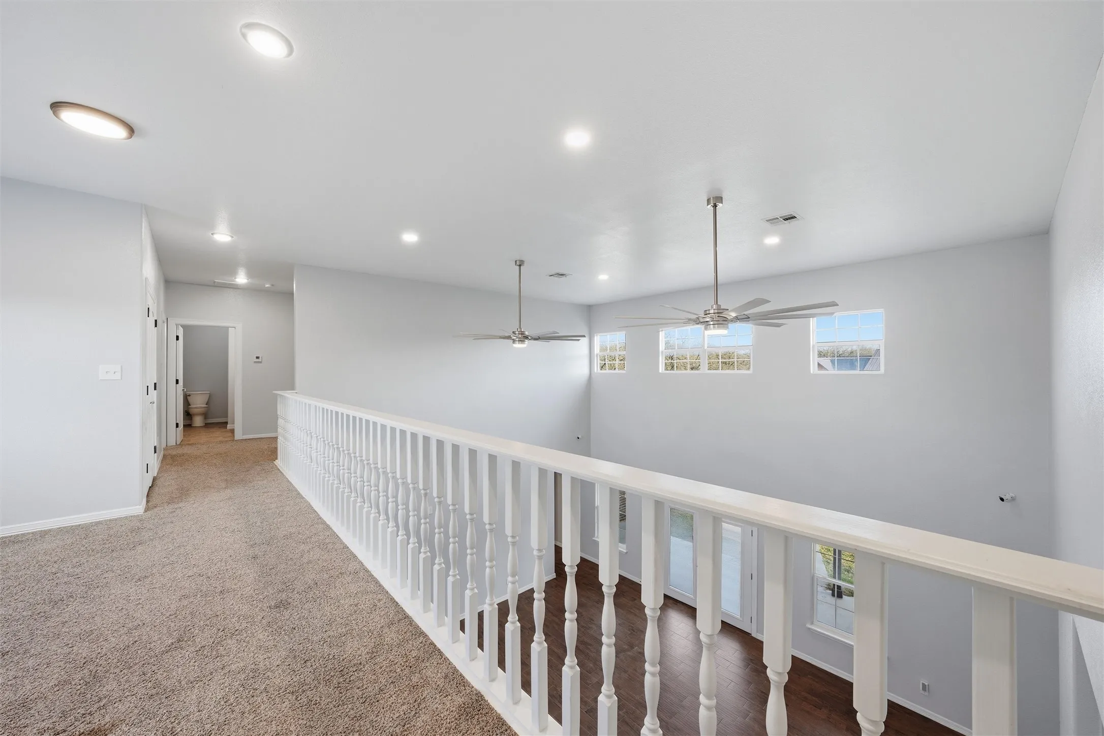Single Family Residence For Sale in Mc Lennan County , 1205 Avenue B, Lacy Lakeview, Texas 76705, 5 Bedroom, 4 Bathroom, 2 Garage spaces, 4,023 Sqft, built in 2018, mls#21176765, Real Estate Agent in Lacy Lakeview, Homes For Sale in Mc Lennan county, Homes For Sale in Lacy Lakeview, Realtor in Lacy Lakeview Texas, Real Estate Brokerage Independent Realty Texas, Luminita Cordes Realtor