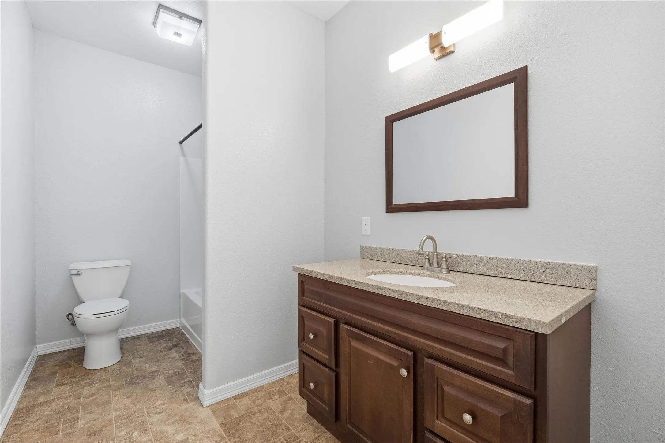 Single Family Residence For Sale in Mc Lennan County , 1205 Avenue B, Lacy Lakeview, Texas 76705, 5 Bedroom, 4 Bathroom, 2 Garage spaces, 4,023 Sqft, built in 2018, mls#21176765, Real Estate Agent in Lacy Lakeview, Homes For Sale in Mc Lennan county, Homes For Sale in Lacy Lakeview, Realtor in Lacy Lakeview Texas, Real Estate Brokerage Independent Realty Texas, Luminita Cordes Realtor