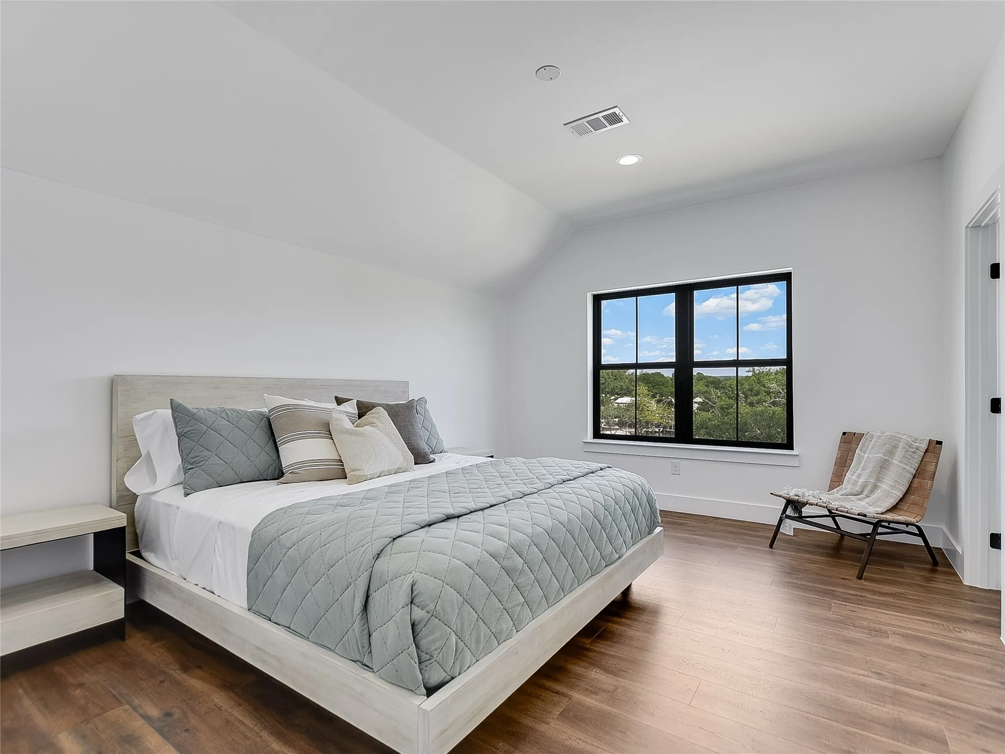 Single Family Residence For Sale in Llano County , 2411 Cherry Lane, Kingsland, Texas 78639, 4 Bedroom, 4 Bathroom, 2 Garage spaces, 3,423 Sqft, built in 2022, New Construction - Complete, Price $1,369,000, mls#21163531, Real Estate Agent in Kingsland, Homes For Sale in Llano county, Homes For Sale in Kingsland, Realtor in Kingsland Texas, Real Estate Brokerage Independent Realty Texas, Luminita Cordes Realtor