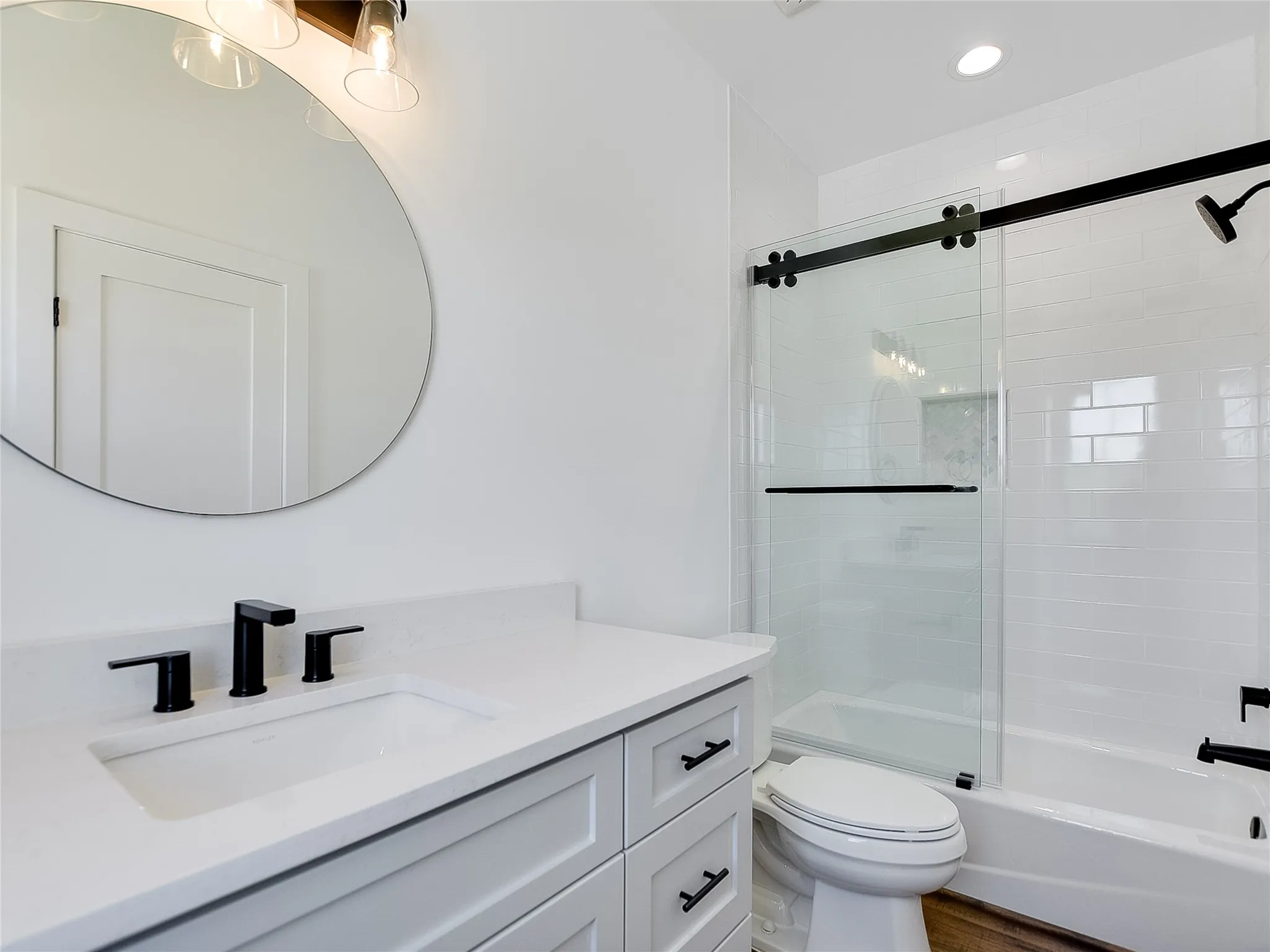 Single Family Residence For Sale in Llano County , 2411 Cherry Lane, Kingsland, Texas 78639, 4 Bedroom, 4 Bathroom, 2 Garage spaces, 3,423 Sqft, built in 2022, New Construction - Complete, Price $1,369,000, mls#21163531, Real Estate Agent in Kingsland, Homes For Sale in Llano county, Homes For Sale in Kingsland, Realtor in Kingsland Texas, Real Estate Brokerage Independent Realty Texas, Luminita Cordes Realtor