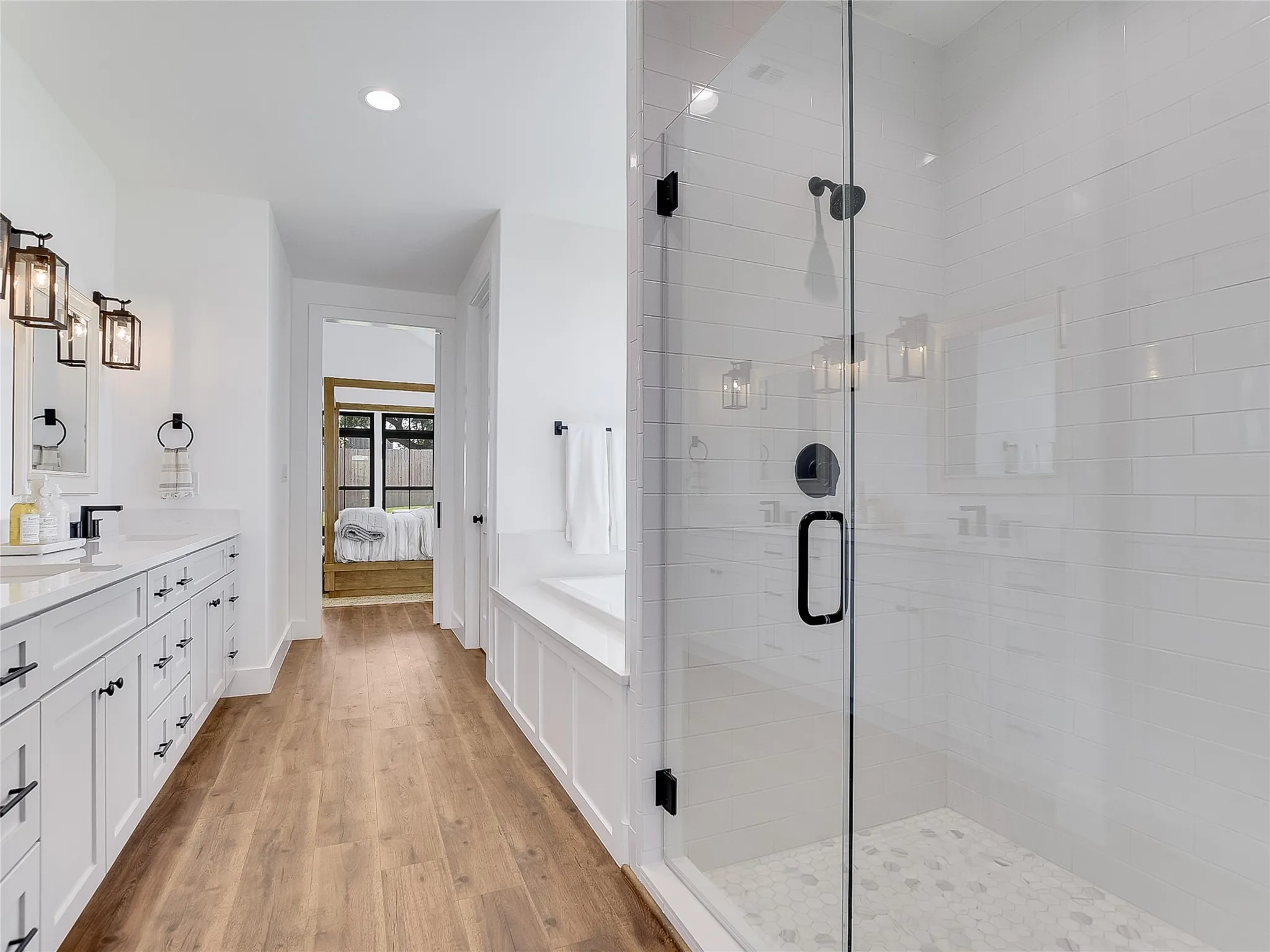 Single Family Residence For Sale in Llano County , 2411 Cherry Lane, Kingsland, Texas 78639, 4 Bedroom, 4 Bathroom, 2 Garage spaces, 3,423 Sqft, built in 2022, New Construction - Complete, Price $1,369,000, mls#21163531, Real Estate Agent in Kingsland, Homes For Sale in Llano county, Homes For Sale in Kingsland, Realtor in Kingsland Texas, Real Estate Brokerage Independent Realty Texas, Luminita Cordes Realtor