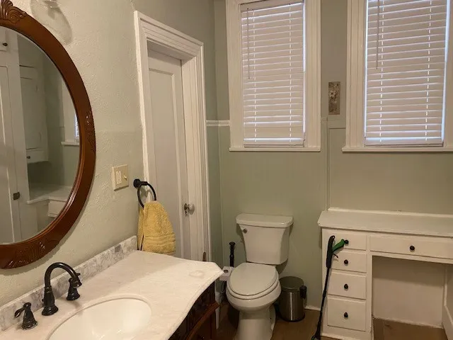 Single Family Residence For Sale in Red River (TX) County , 1404 W MAIN Street, Clarksville, Texas 75426, 3 Bedroom, 3 Bathroom, 2 Garage spaces, 3,212 Sqft, built in 1931, Price $199,000, mls#21178602, Real Estate Agent in Clarksville, Homes For Sale in Red River (TX) county, Homes For Sale in Clarksville, Realtor in Clarksville Texas, Real Estate Brokerage Independent Realty Texas, Luminita Cordes Realtor