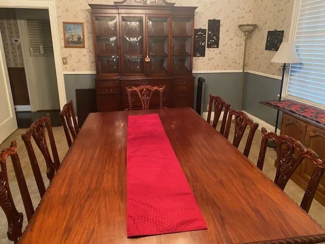 Single Family Residence For Sale in Red River (TX) County , 1404 W MAIN Street, Clarksville, Texas 75426, 3 Bedroom, 3 Bathroom, 2 Garage spaces, 3,212 Sqft, built in 1931, Price $199,000, mls#21178602, Real Estate Agent in Clarksville, Homes For Sale in Red River (TX) county, Homes For Sale in Clarksville, Realtor in Clarksville Texas, Real Estate Brokerage Independent Realty Texas, Luminita Cordes Realtor