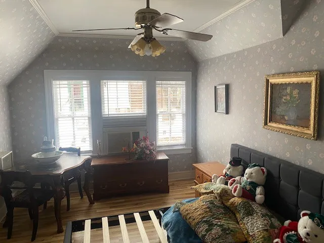 Single Family Residence For Sale in Red River (TX) County , 1404 W MAIN Street, Clarksville, Texas 75426, 3 Bedroom, 3 Bathroom, 2 Garage spaces, 3,212 Sqft, built in 1931, Price $199,000, mls#21178602, Real Estate Agent in Clarksville, Homes For Sale in Red River (TX) county, Homes For Sale in Clarksville, Realtor in Clarksville Texas, Real Estate Brokerage Independent Realty Texas, Luminita Cordes Realtor