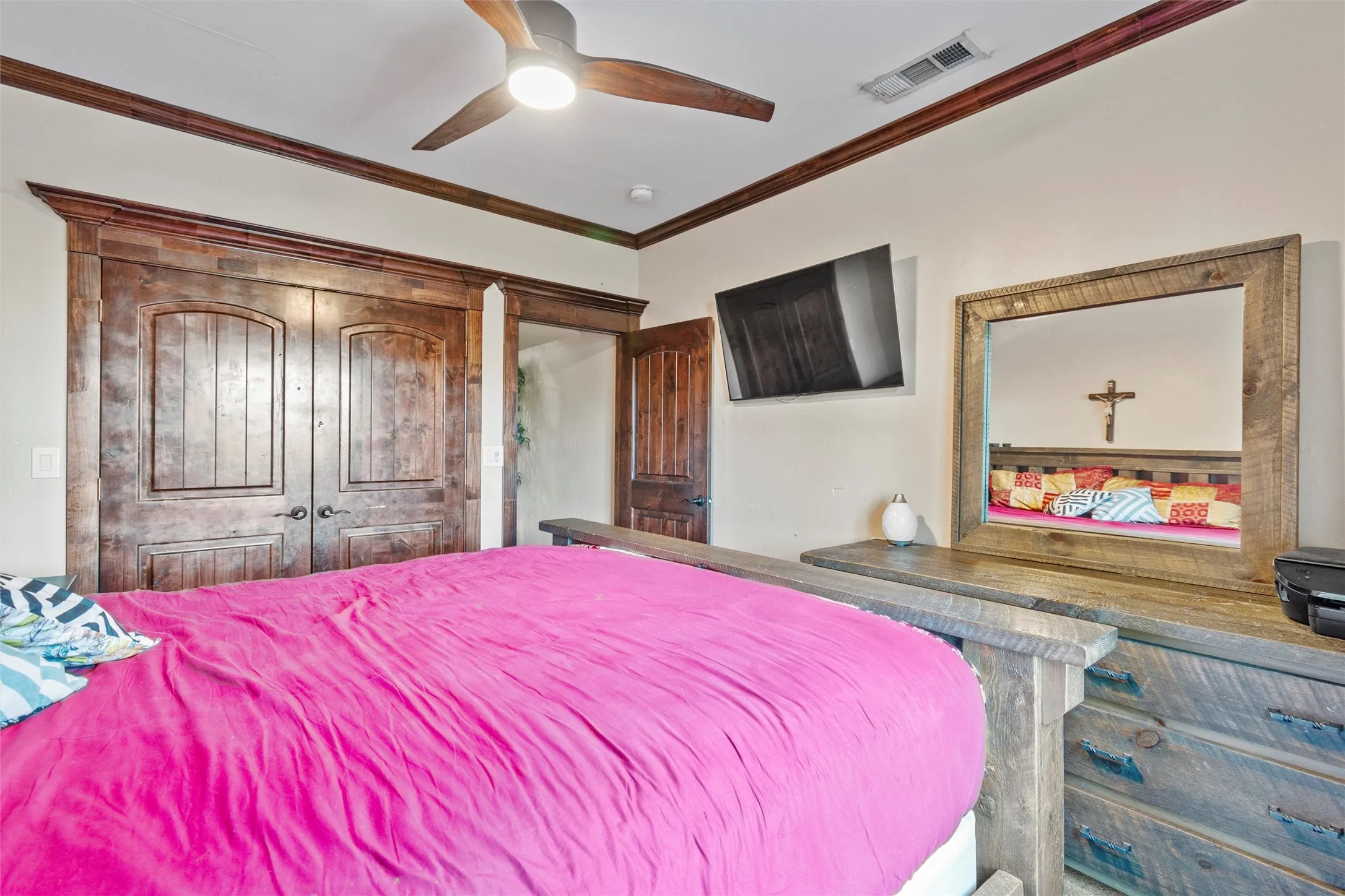 Single Family Residence For Sale in Tarrant County , 1006 Manning Street, Grand Prairie, Texas 75051, 5 Bedroom, 3 Bathroom, 2 Garage spaces, 2,863 Sqft, built in 2017, Preowned, mls#21180068, Real Estate Agent in Grand Prairie, Homes For Sale in Tarrant county, Homes For Sale in Grand Prairie, Realtor in Grand Prairie Texas, Real Estate Brokerage Independent Realty Texas, Luminita Cordes Realtor