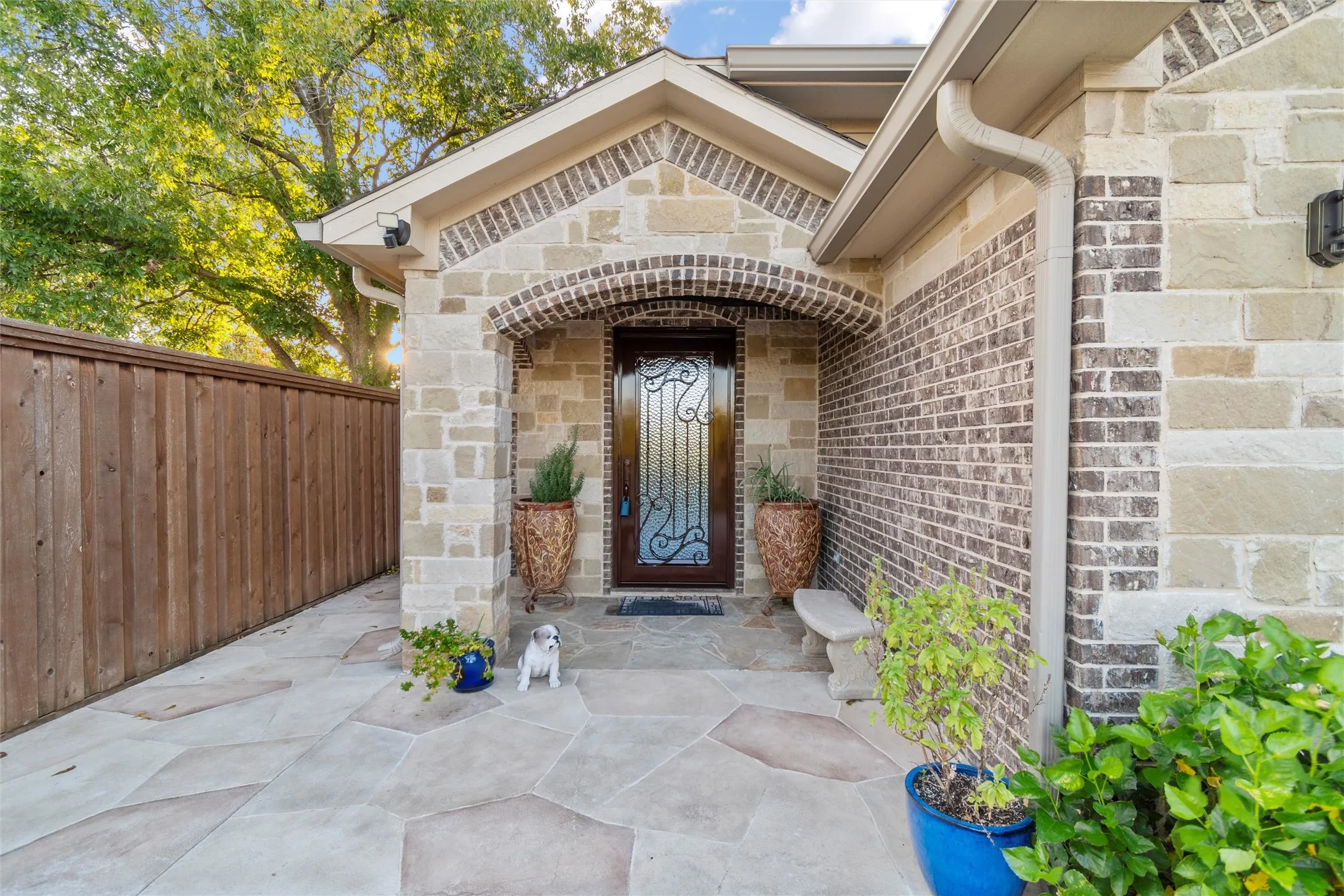 Single Family Residence For Sale in Tarrant County , 1006 Manning Street, Grand Prairie, Texas 75051, 5 Bedroom, 3 Bathroom, 2 Garage spaces, 2,863 Sqft, built in 2017, Preowned, mls#21180068, Real Estate Agent in Grand Prairie, Homes For Sale in Tarrant county, Homes For Sale in Grand Prairie, Realtor in Grand Prairie Texas, Real Estate Brokerage Independent Realty Texas, Luminita Cordes Realtor