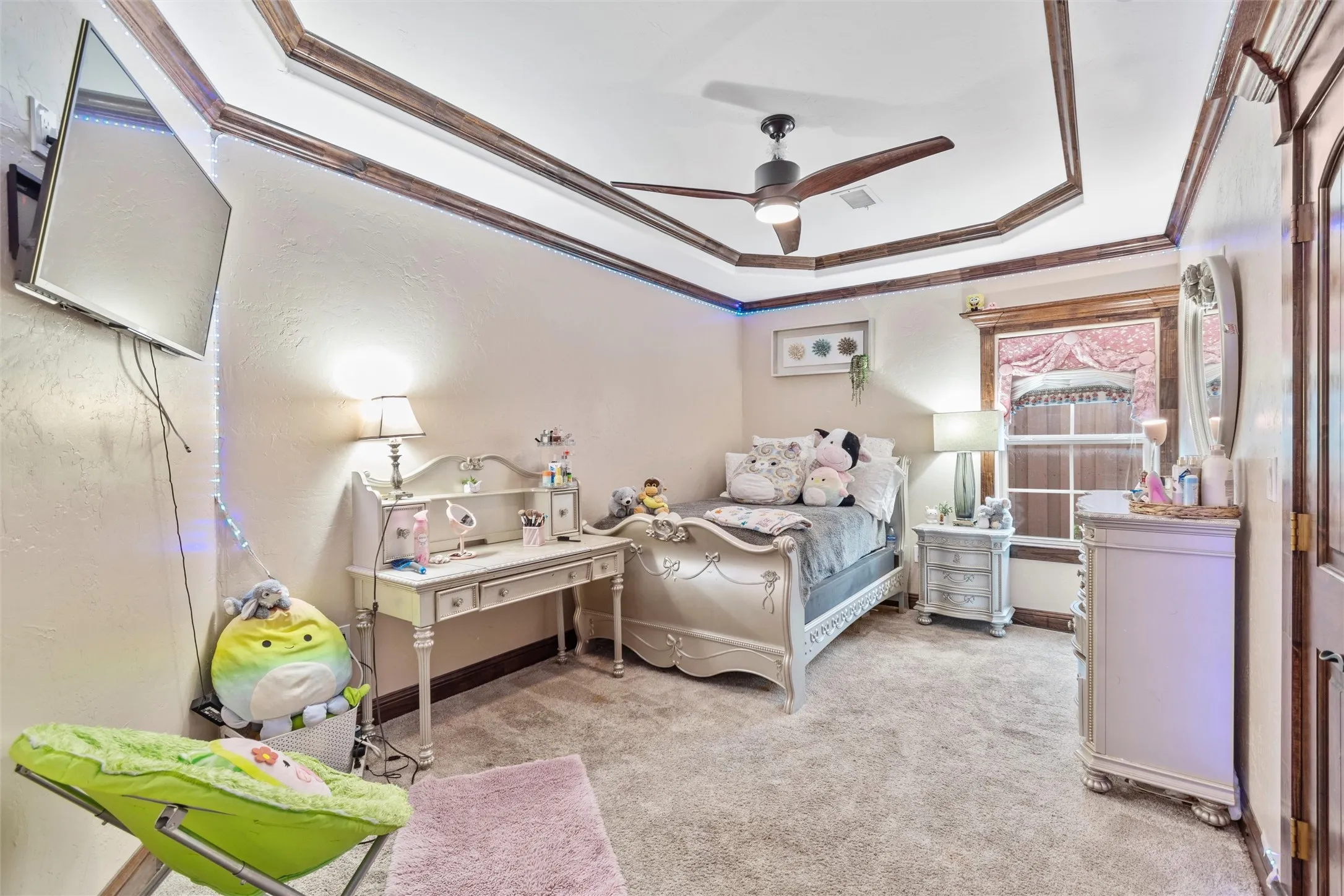 Single Family Residence For Sale in Tarrant County , 1006 Manning Street, Grand Prairie, Texas 75051, 5 Bedroom, 3 Bathroom, 2 Garage spaces, 2,863 Sqft, built in 2017, Preowned, mls#21180068, Real Estate Agent in Grand Prairie, Homes For Sale in Tarrant county, Homes For Sale in Grand Prairie, Realtor in Grand Prairie Texas, Real Estate Brokerage Independent Realty Texas, Luminita Cordes Realtor