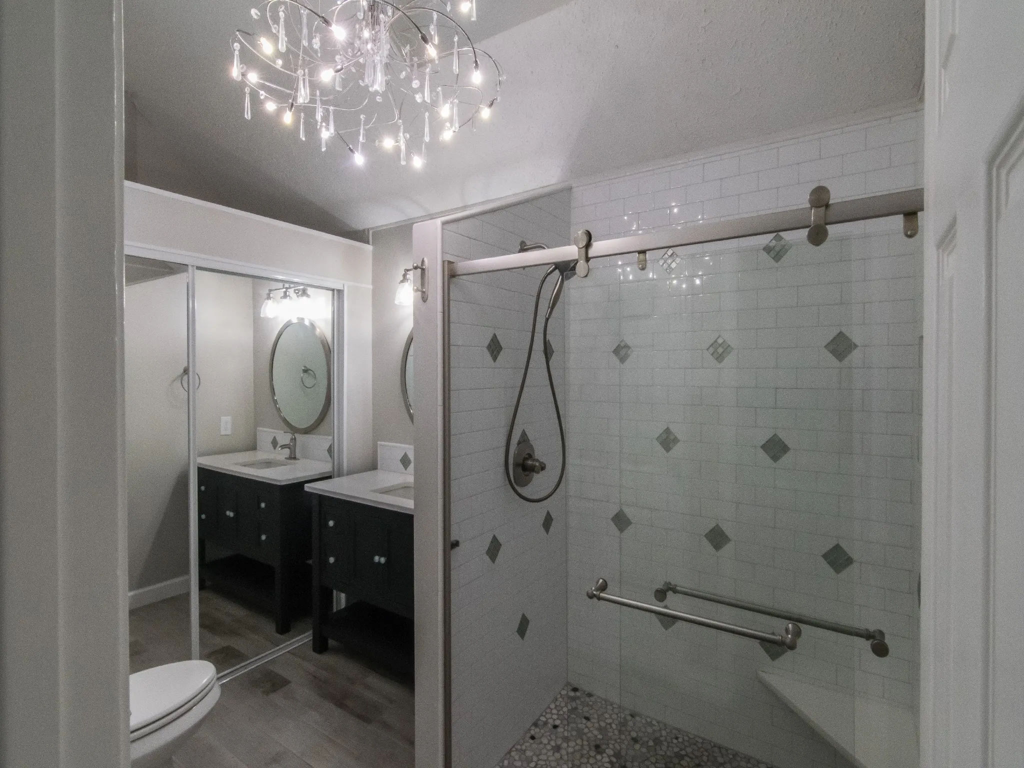 Single Family Residence For Rent in Dallas County , 3142 Royal Gable Drive, Dallas, Texas 75229, 3 Bedroom, 2 Bathroom, 1 Garage spaces, 1,229 Sqft, built in 1983, Preowned, mls#21180112, Real Estate Agent in Dallas, Homes For Rent in Dallas county, Homes For Rent in Dallas, Realtor in Dallas Texas, Real Estate Brokerage Independent Realty Texas, Luminita Cordes Realtor