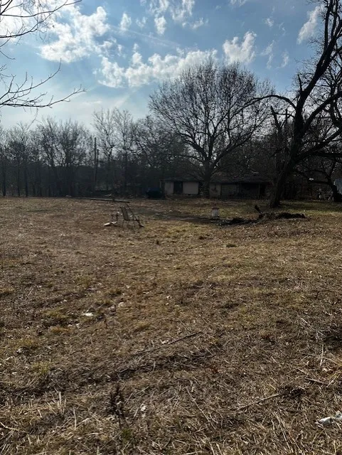 Improved Land For Sale in Grayson County , 320 E Ford Street, Bells, Texas 75414, 0, 0, Garage spaces, 0 Sqft, built in 0, Price $69,900, mls#21177957, Real Estate Agent in Bells, Homes For Sale in Grayson county, Homes For Sale in Bells, Realtor in Bells Texas, Real Estate Brokerage Independent Realty Texas, Luminita Cordes Realtor