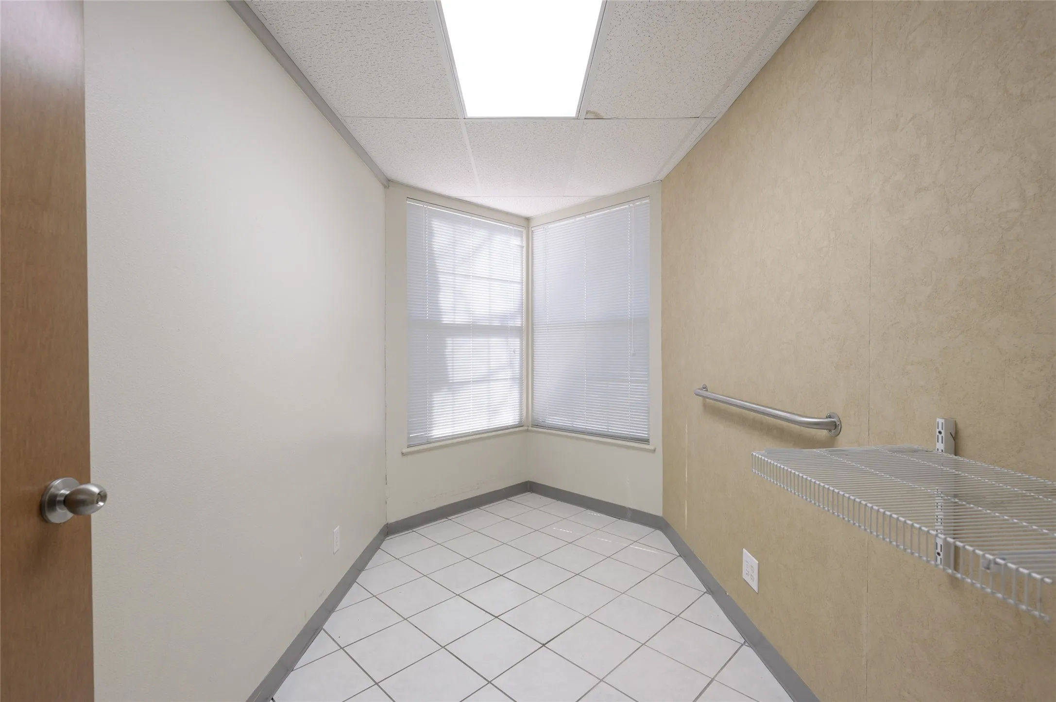 Office For Sale in Grayson County , 3415 N Loy Lake Road, Sherman, Texas 75090, 0, 0, Garage spaces, 0 Sqft, built in 1984, Preowned, Price $830,000, mls#21175449, Real Estate Agent in Sherman, Homes For Sale in Grayson county, Homes For Sale in Sherman, Realtor in Sherman Texas, Real Estate Brokerage Independent Realty Texas, Luminita Cordes Realtor