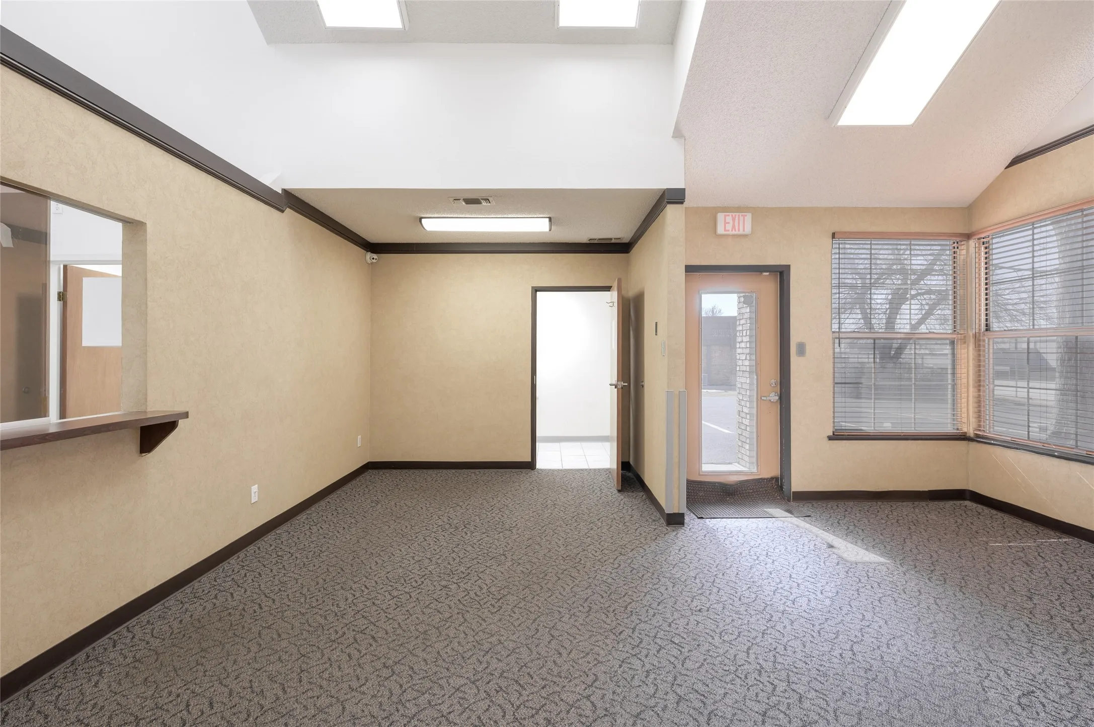 Office For Sale in Grayson County , 3415 N Loy Lake Road, Sherman, Texas 75090, 0, 0, Garage spaces, 0 Sqft, built in 1984, Preowned, Price $830,000, mls#21175449, Real Estate Agent in Sherman, Homes For Sale in Grayson county, Homes For Sale in Sherman, Realtor in Sherman Texas, Real Estate Brokerage Independent Realty Texas, Luminita Cordes Realtor