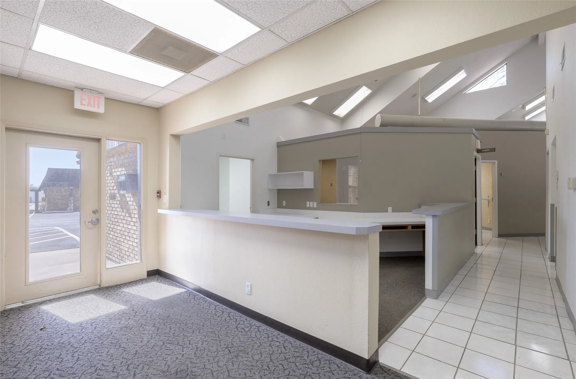 Office For Sale in Grayson County , 3415 N Loy Lake Road, Sherman, Texas 75090, 0, 0, Garage spaces, 0 Sqft, built in 1984, Preowned, Price $830,000, mls#21175449, Real Estate Agent in Sherman, Homes For Sale in Grayson county, Homes For Sale in Sherman, Realtor in Sherman Texas, Real Estate Brokerage Independent Realty Texas, Luminita Cordes Realtor