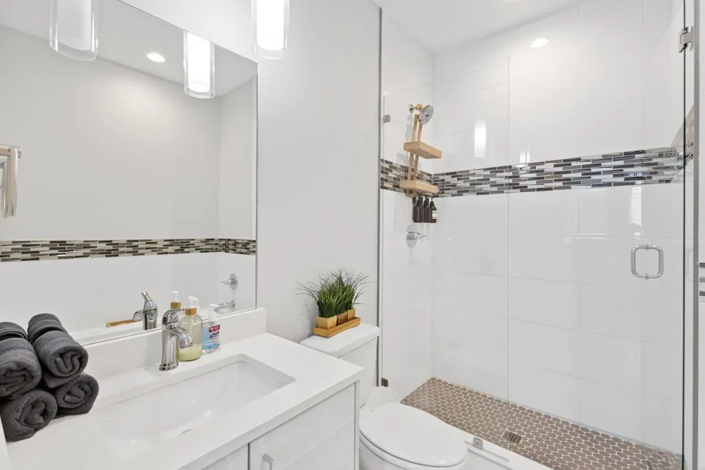 For Sale in Tarrant County , 1120 Galveston Avenue 1, Fort Worth, Texas 76104, 9 Bedrooms, 16 Bathrooms, 5 Garage spaces, 6,350 Sqft, built in 2021, Preowned, Price $2,195,000, mls#21177206, Real Estate Agent in Fort Worth, Homes For Sale in Tarrant county, Homes For Sale in Fort Worth, Realtor in Fort Worth Texas, Real Estate Brokerage Independent Realty Texas, Luminita Cordes Realtor
