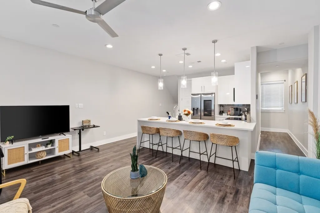 For Sale in Tarrant County , 1120 Galveston Avenue 1, Fort Worth, Texas 76104, 9 Bedrooms, 16 Bathrooms, 5 Garage spaces, 6,350 Sqft, built in 2021, Preowned, Price $2,195,000, mls#21177206, Real Estate Agent in Fort Worth, Homes For Sale in Tarrant county, Homes For Sale in Fort Worth, Realtor in Fort Worth Texas, Real Estate Brokerage Independent Realty Texas, Luminita Cordes Realtor