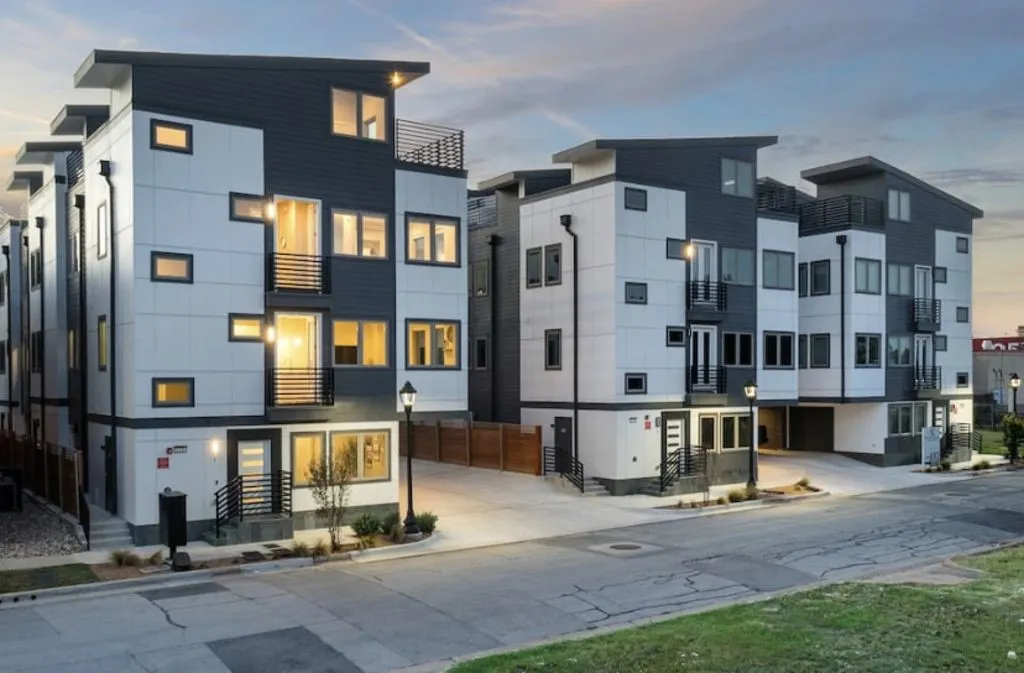 For Sale in Tarrant County , 1120 Galveston Avenue 1, Fort Worth, Texas 76104, 9 Bedrooms, 16 Bathrooms, 5 Garage spaces, 6,350 Sqft, built in 2021, Preowned, Price $2,195,000, mls#21177206, Real Estate Agent in Fort Worth, Homes For Sale in Tarrant county, Homes For Sale in Fort Worth, Realtor in Fort Worth Texas, Real Estate Brokerage Independent Realty Texas, Luminita Cordes Realtor