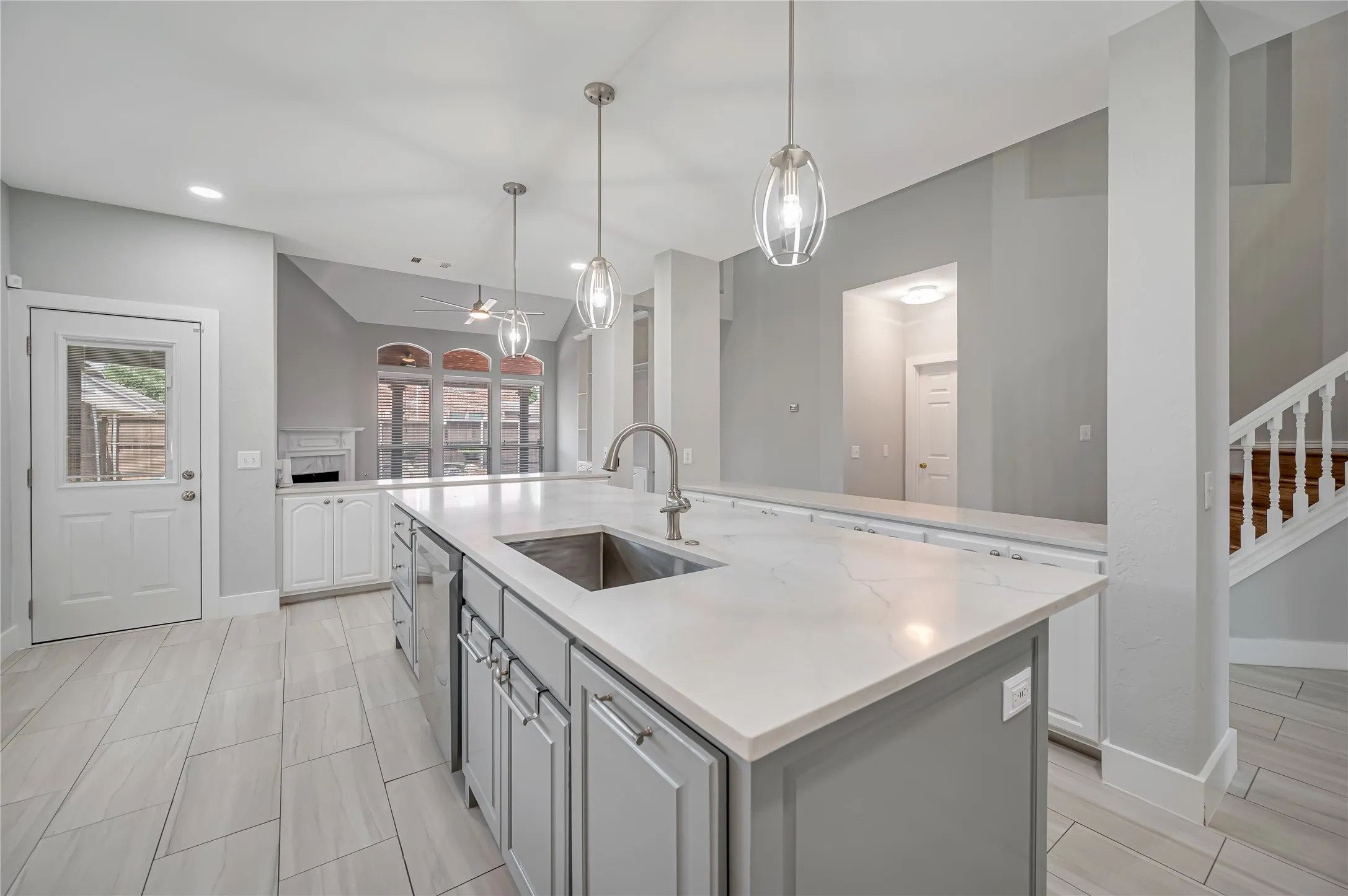 Single Family Residence For Sale in Denton County , 11261 Tenison Lane, Frisco, Texas 75033, 4 Bedroom, 4 Bathroom, 2 Garage spaces, 3,303 Sqft, built in 2001, Preowned, mls#21179801, Real Estate Agent in Frisco, Homes For Sale in Denton county, Homes For Sale in Frisco, Realtor in Frisco Texas, Real Estate Brokerage Independent Realty Texas, Luminita Cordes Realtor