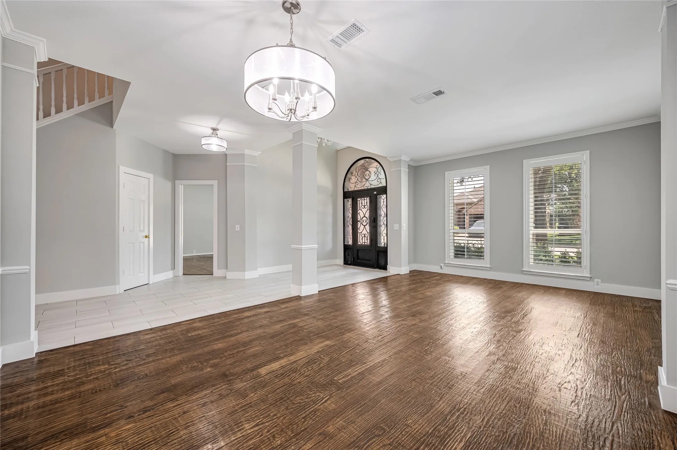 Single Family Residence For Sale in Denton County , 11261 Tenison Lane, Frisco, Texas 75033, 4 Bedroom, 4 Bathroom, 2 Garage spaces, 3,303 Sqft, built in 2001, Preowned, mls#21179801, Real Estate Agent in Frisco, Homes For Sale in Denton county, Homes For Sale in Frisco, Realtor in Frisco Texas, Real Estate Brokerage Independent Realty Texas, Luminita Cordes Realtor