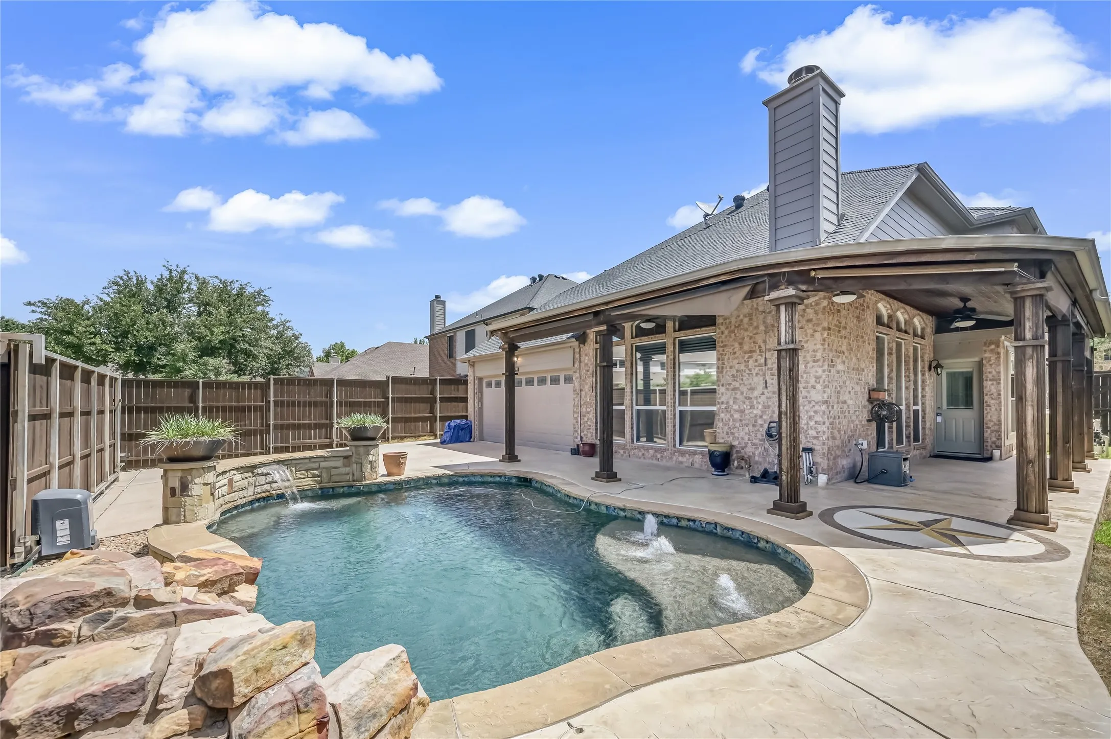 Single Family Residence For Sale in Denton County , 11261 Tenison Lane, Frisco, Texas 75033, 4 Bedroom, 4 Bathroom, 2 Garage spaces, 3,303 Sqft, built in 2001, Preowned, mls#21179801, Real Estate Agent in Frisco, Homes For Sale in Denton county, Homes For Sale in Frisco, Realtor in Frisco Texas, Real Estate Brokerage Independent Realty Texas, Luminita Cordes Realtor