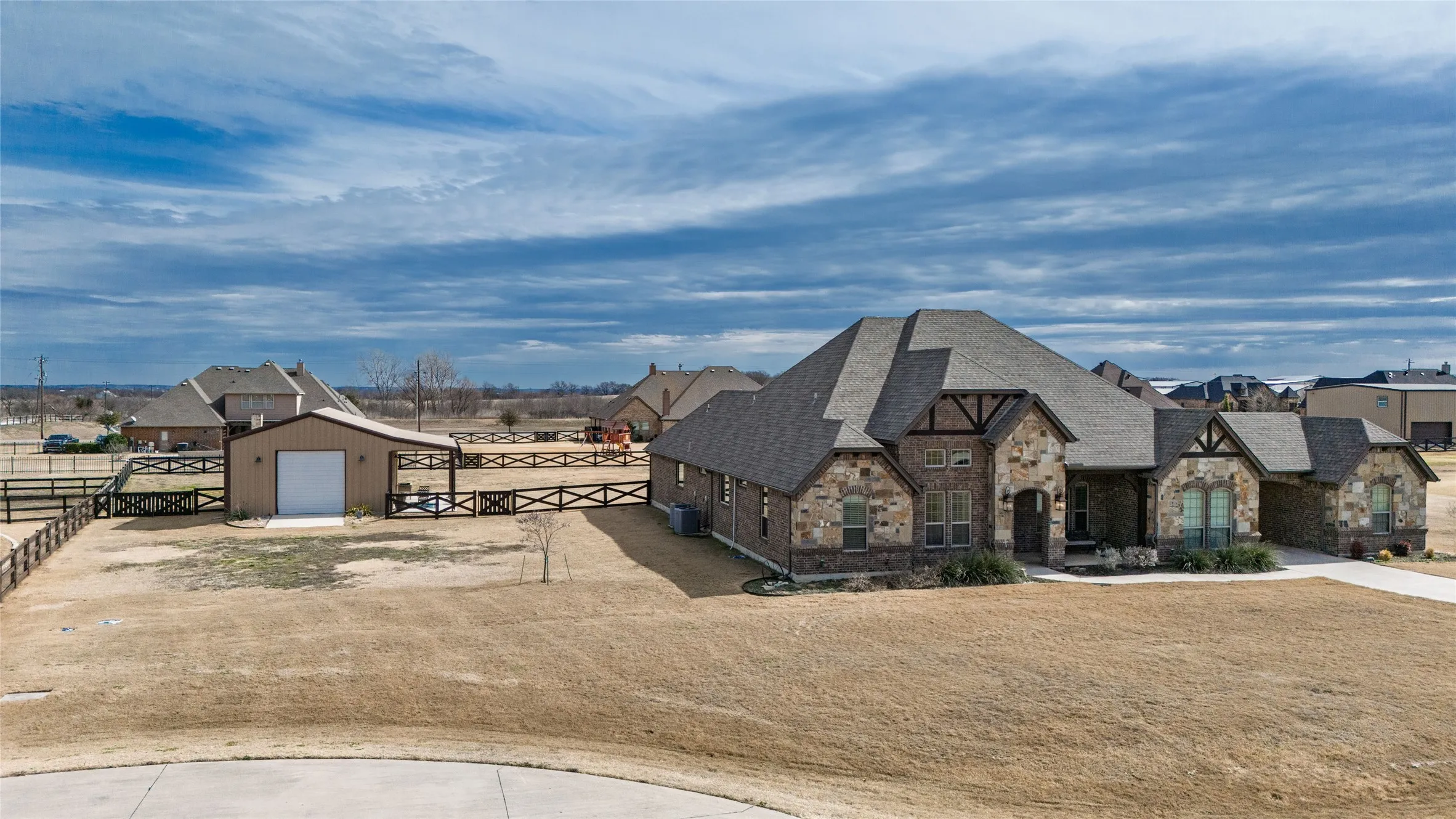 Single Family Residence For Sale in Denton County , 9111 Iron Mountain Trail, Justin, Texas 76247, 4 Bedroom, 3 Bathroom, 3 Garage spaces, 3,215 Sqft, built in 2017, Preowned, mls#21180323, Real Estate Agent in Justin, Homes For Sale in Denton county, Homes For Sale in Justin, Realtor in Justin Texas, Real Estate Brokerage Independent Realty Texas, Luminita Cordes Realtor