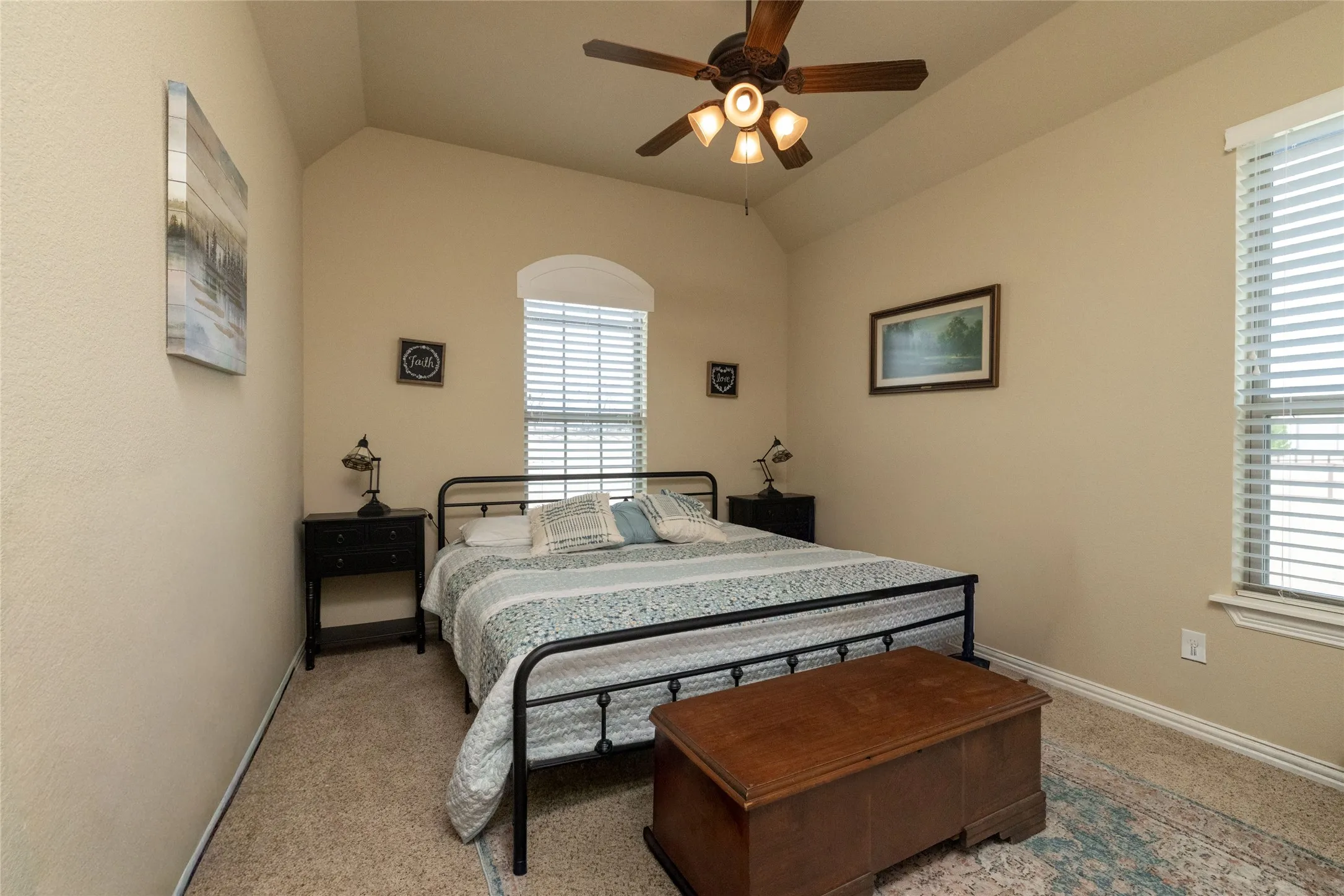 Single Family Residence For Sale in Denton County , 9111 Iron Mountain Trail, Justin, Texas 76247, 4 Bedroom, 3 Bathroom, 3 Garage spaces, 3,215 Sqft, built in 2017, Preowned, mls#21180323, Real Estate Agent in Justin, Homes For Sale in Denton county, Homes For Sale in Justin, Realtor in Justin Texas, Real Estate Brokerage Independent Realty Texas, Luminita Cordes Realtor