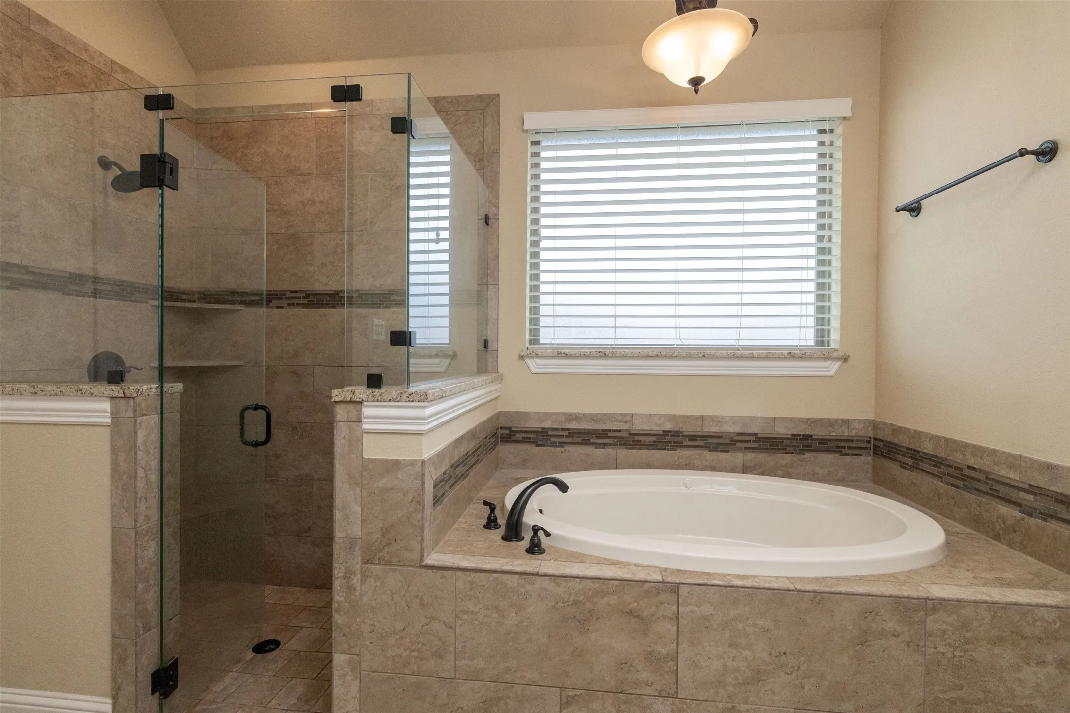 Single Family Residence For Sale in Denton County , 9111 Iron Mountain Trail, Justin, Texas 76247, 4 Bedroom, 3 Bathroom, 3 Garage spaces, 3,215 Sqft, built in 2017, Preowned, mls#21180323, Real Estate Agent in Justin, Homes For Sale in Denton county, Homes For Sale in Justin, Realtor in Justin Texas, Real Estate Brokerage Independent Realty Texas, Luminita Cordes Realtor