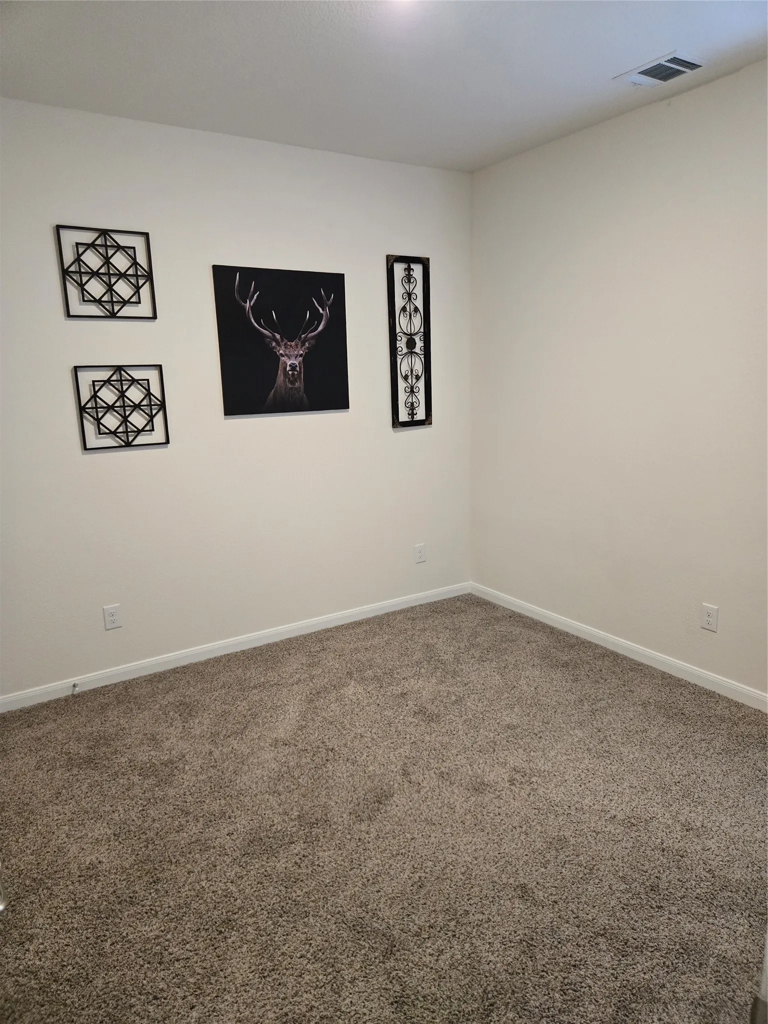 Single Family Residence For Sale in Grayson County , 3912 Nature Court, Denison, Texas 75020, 3 Bedroom, 3 Bathroom, 2 Garage spaces, 1,883 Sqft, built in 2022, mls#21179268, Real Estate Agent in Denison, Homes For Sale in Grayson county, Homes For Sale in Denison, Realtor in Denison Texas, Real Estate Brokerage Independent Realty Texas, Luminita Cordes Realtor