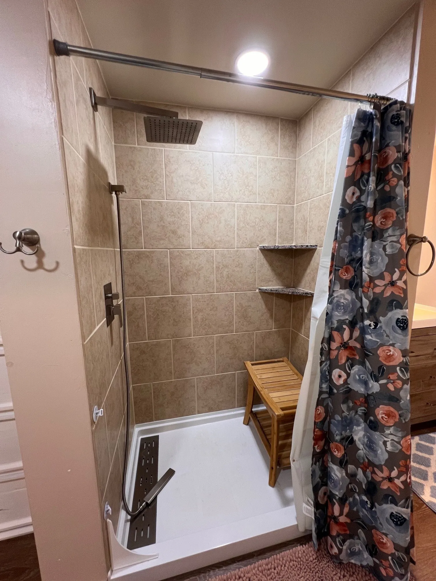 Single Family Residence For Sale in Comanche County , 242 Treasure Beach, Comanche, Texas 76442, 1 Bedroom, 1 Bathroom, Garage spaces, 681 Sqft, built in 2012, mls#21180400, Real Estate Agent in Comanche, Homes For Sale in Comanche county, Homes For Sale in Comanche, Realtor in Comanche Texas, Real Estate Brokerage Independent Realty Texas, Luminita Cordes Realtor