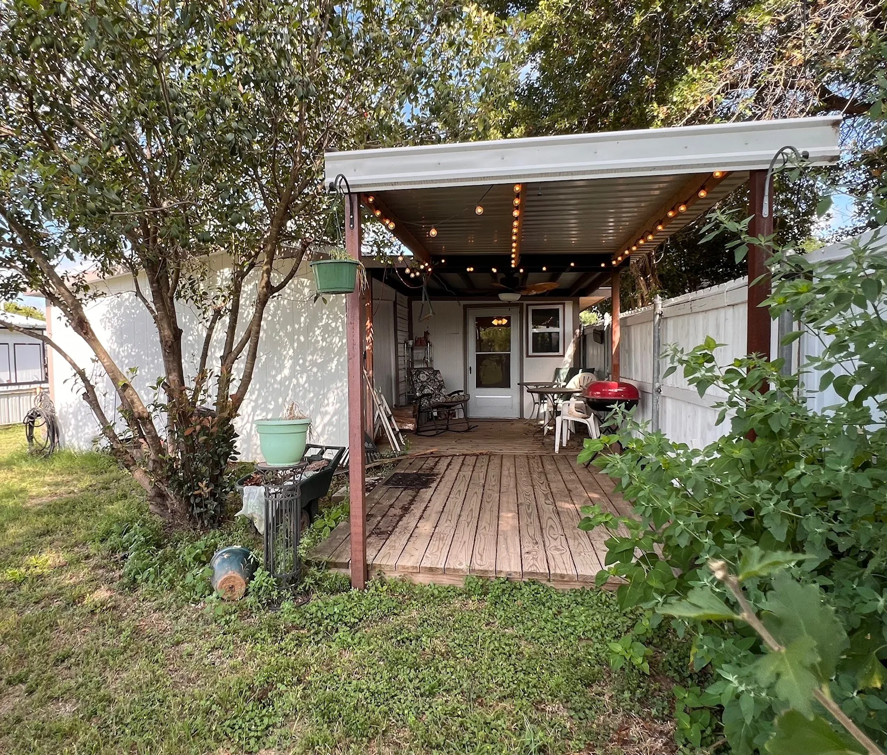 Single Family Residence For Sale in Comanche County , 242 Treasure Beach, Comanche, Texas 76442, 1 Bedroom, 1 Bathroom, Garage spaces, 681 Sqft, built in 2012, mls#21180400, Real Estate Agent in Comanche, Homes For Sale in Comanche county, Homes For Sale in Comanche, Realtor in Comanche Texas, Real Estate Brokerage Independent Realty Texas, Luminita Cordes Realtor