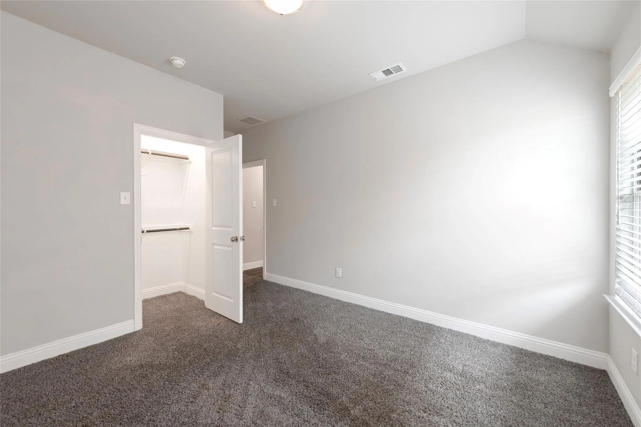 Single Family Residence For Sale in Kaufman County , 4142 Perch Drive, Forney, Texas 75126, 4 Bedroom, 2 Bathroom, 2 Garage spaces, 1,971 Sqft, built in 2021, mls#21180418, Real Estate Agent in Forney, Homes For Sale in Kaufman county, Homes For Sale in Forney, Realtor in Forney Texas, Real Estate Brokerage Independent Realty Texas, Luminita Cordes Realtor