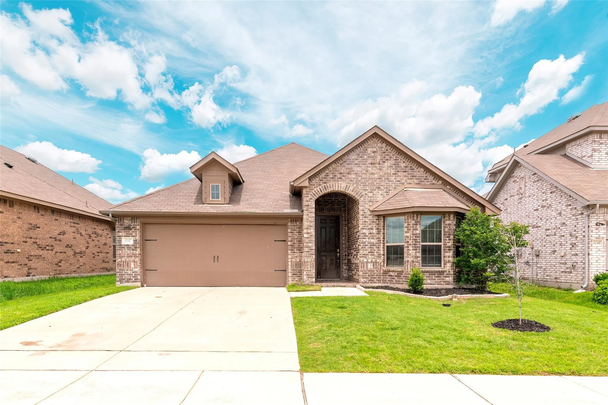 Single Family Residence For Sale in Kaufman County , 4142 Perch Drive, Forney, Texas 75126, 4 Bedroom, 2 Bathroom, 2 Garage spaces, 1,971 Sqft, built in 2021, mls#21180418, Real Estate Agent in Forney, Homes For Sale in Kaufman county, Homes For Sale in Forney, Realtor in Forney Texas, Real Estate Brokerage Independent Realty Texas, Luminita Cordes Realtor