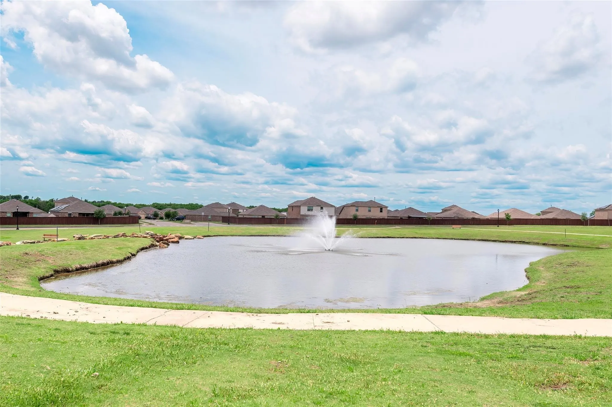 Single Family Residence For Sale in Kaufman County , 4142 Perch Drive, Forney, Texas 75126, 4 Bedroom, 2 Bathroom, 2 Garage spaces, 1,971 Sqft, built in 2021, mls#21180418, Real Estate Agent in Forney, Homes For Sale in Kaufman county, Homes For Sale in Forney, Realtor in Forney Texas, Real Estate Brokerage Independent Realty Texas, Luminita Cordes Realtor