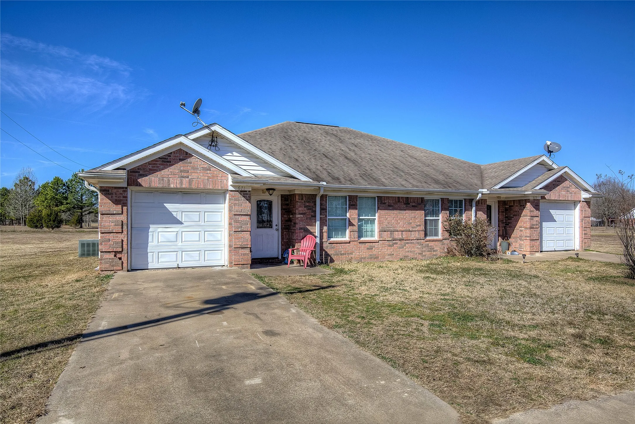 Duplex For Sale in Wood County , 671 & 673 County Road 4116, Quitman, Texas 75783, 6 Bedroom, 4 Bathroom, 2 Garage spaces, 0 Sqft, built in 2003, Preowned, mls#21180085, Real Estate Agent in Quitman, Homes For Sale in Wood county, Homes For Sale in Quitman, Realtor in Quitman Texas, Real Estate Brokerage Independent Realty Texas, Luminita Cordes Realtor