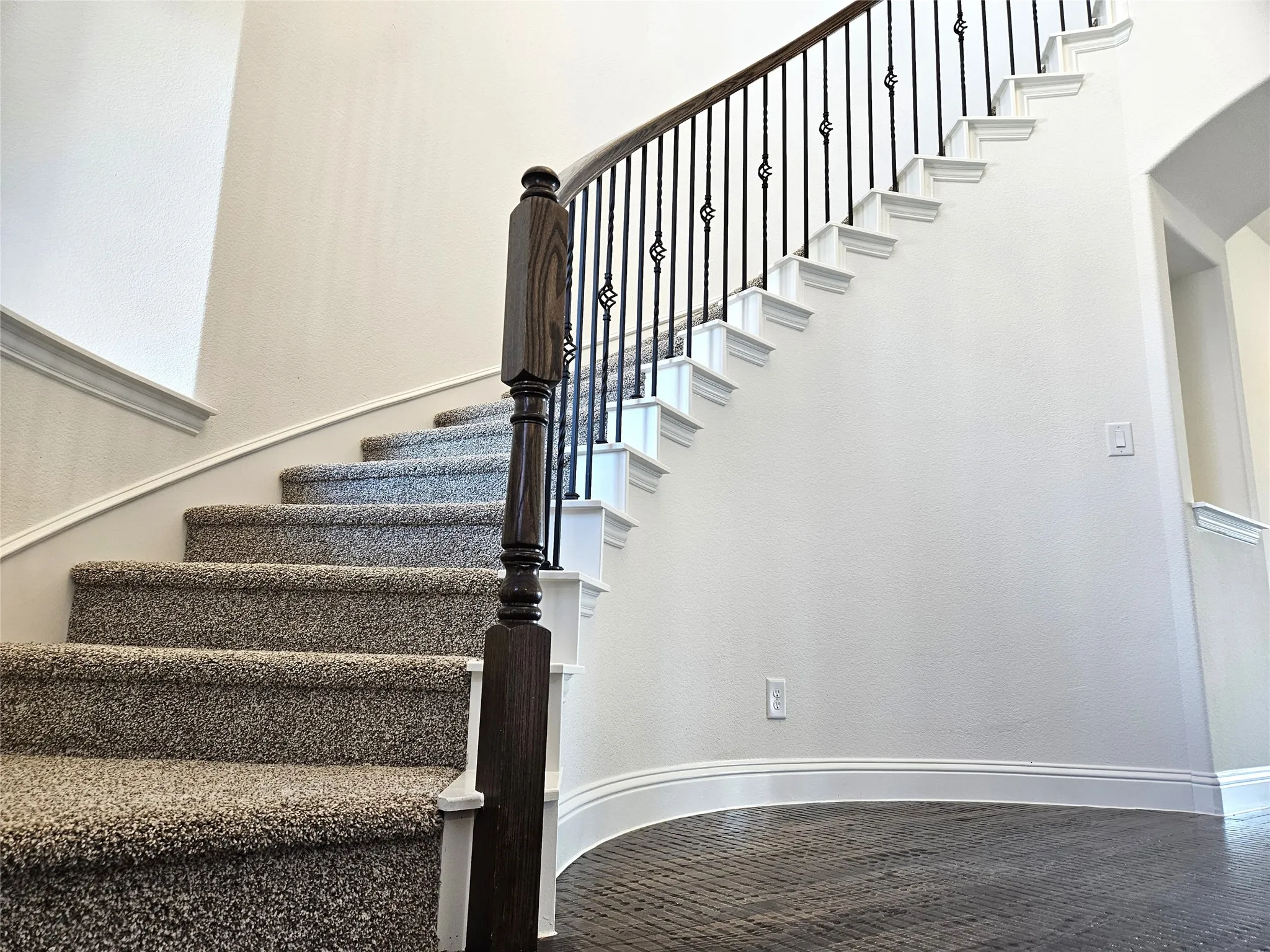 Single Family Residence For Sale in Grayson County , 385 Willie's Court, Whitesboro, Texas 76273, 6 Bedroom, 4 Bathroom, 5 Garage spaces, 4,391 Sqft, built in 2026, New Construction - Complete, mls#21180438, Real Estate Agent in Whitesboro, Homes For Sale in Grayson county, Homes For Sale in Whitesboro, Realtor in Whitesboro Texas, Real Estate Brokerage Independent Realty Texas, Luminita Cordes Realtor