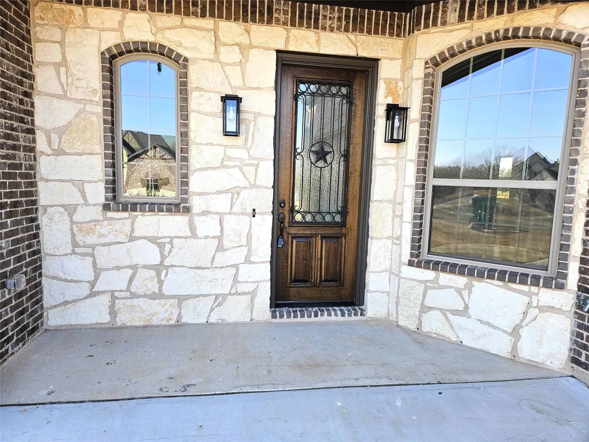 Single Family Residence For Sale in Grayson County , 385 Willie's Court, Whitesboro, Texas 76273, 6 Bedroom, 4 Bathroom, 5 Garage spaces, 4,391 Sqft, built in 2026, New Construction - Complete, mls#21180438, Real Estate Agent in Whitesboro, Homes For Sale in Grayson county, Homes For Sale in Whitesboro, Realtor in Whitesboro Texas, Real Estate Brokerage Independent Realty Texas, Luminita Cordes Realtor