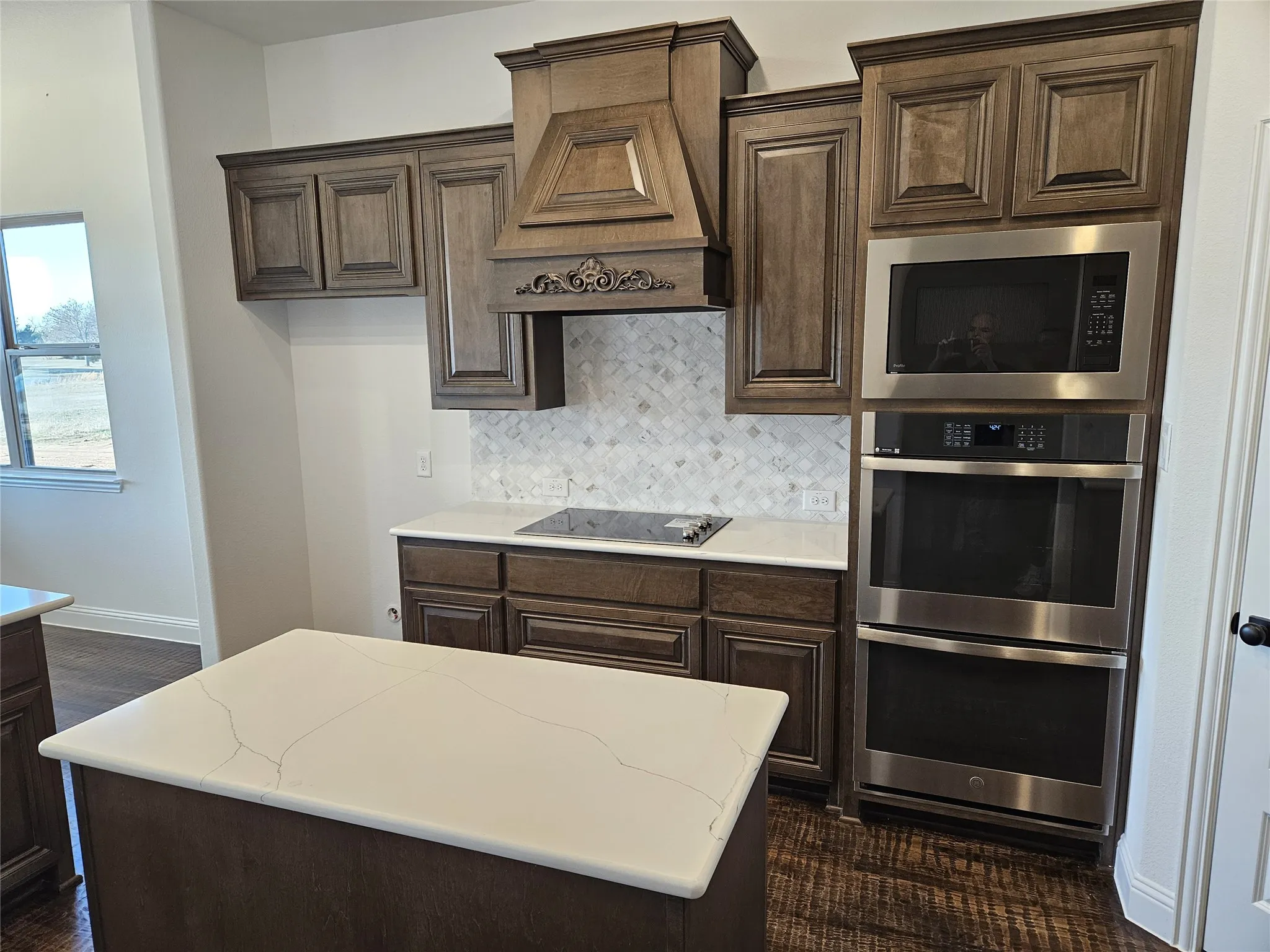 Single Family Residence For Sale in Grayson County , 385 Willie's Court, Whitesboro, Texas 76273, 6 Bedroom, 4 Bathroom, 5 Garage spaces, 4,391 Sqft, built in 2026, New Construction - Complete, mls#21180438, Real Estate Agent in Whitesboro, Homes For Sale in Grayson county, Homes For Sale in Whitesboro, Realtor in Whitesboro Texas, Real Estate Brokerage Independent Realty Texas, Luminita Cordes Realtor