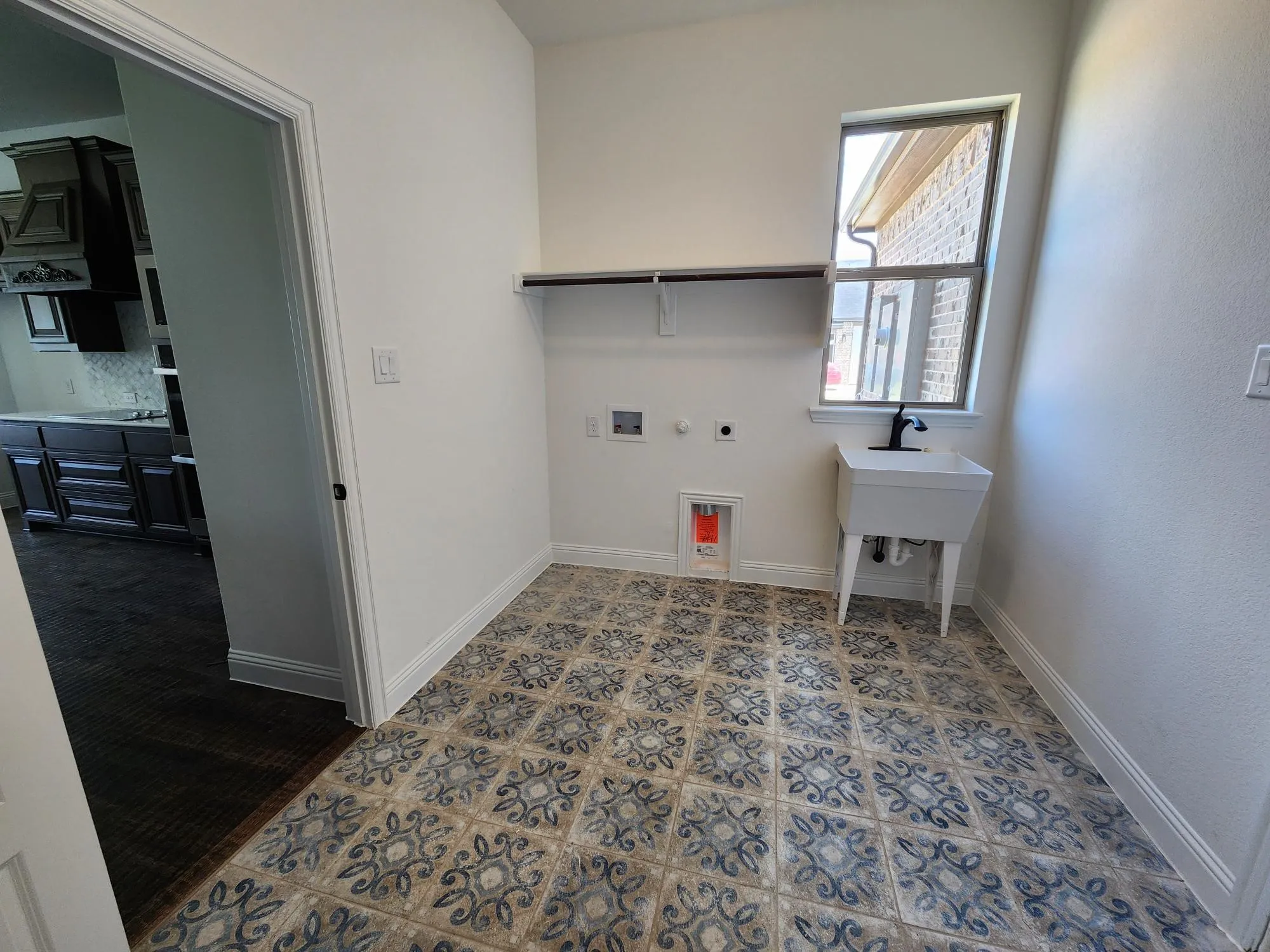 Single Family Residence For Sale in Grayson County , 385 Willie's Court, Whitesboro, Texas 76273, 6 Bedroom, 4 Bathroom, 5 Garage spaces, 4,391 Sqft, built in 2026, New Construction - Complete, mls#21180438, Real Estate Agent in Whitesboro, Homes For Sale in Grayson county, Homes For Sale in Whitesboro, Realtor in Whitesboro Texas, Real Estate Brokerage Independent Realty Texas, Luminita Cordes Realtor