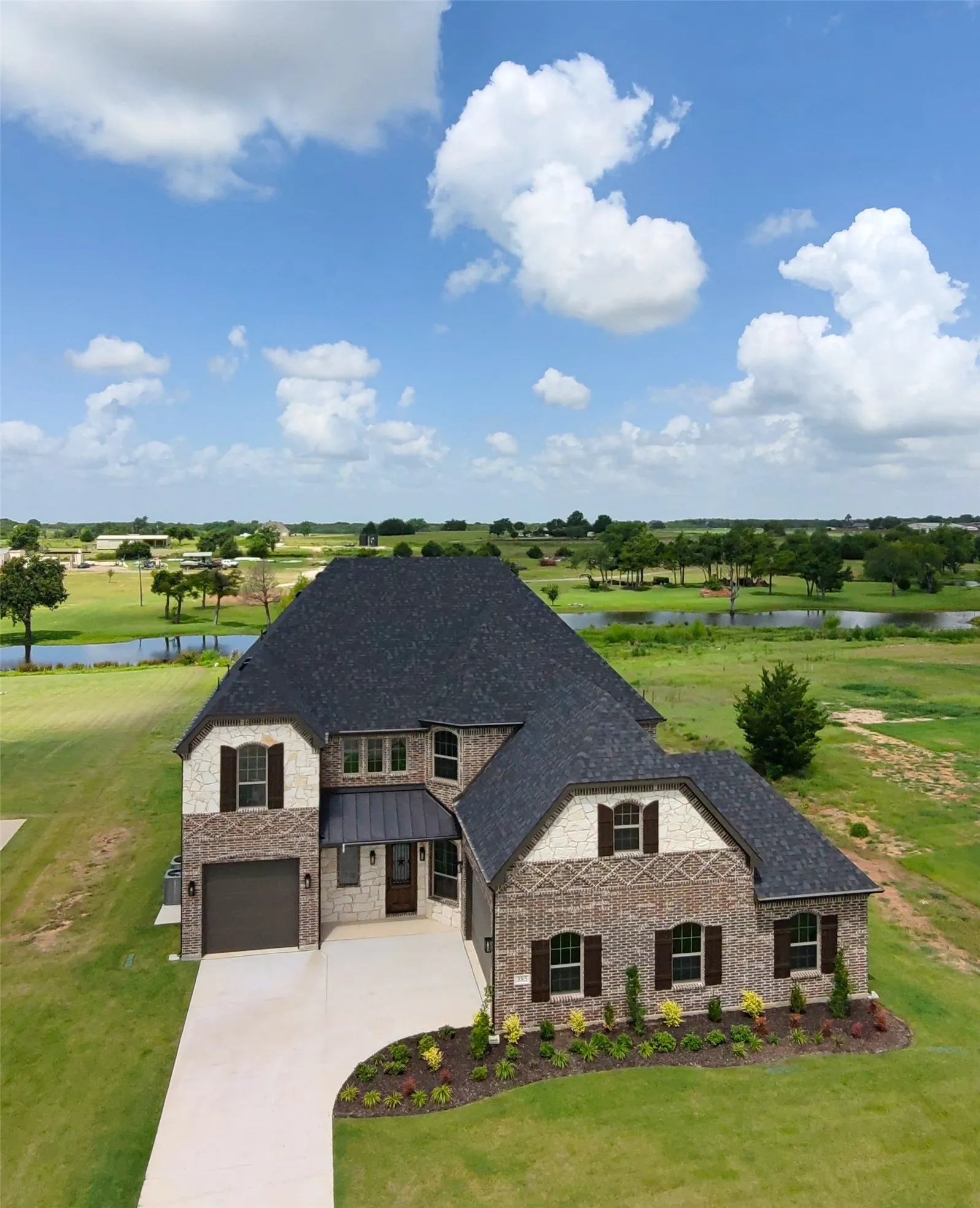 Single Family Residence For Sale in Grayson County , 385 Willie's Court, Whitesboro, Texas 76273, 6 Bedroom, 4 Bathroom, 5 Garage spaces, 4,391 Sqft, built in 2026, New Construction - Complete, mls#21180438, Real Estate Agent in Whitesboro, Homes For Sale in Grayson county, Homes For Sale in Whitesboro, Realtor in Whitesboro Texas, Real Estate Brokerage Independent Realty Texas, Luminita Cordes Realtor