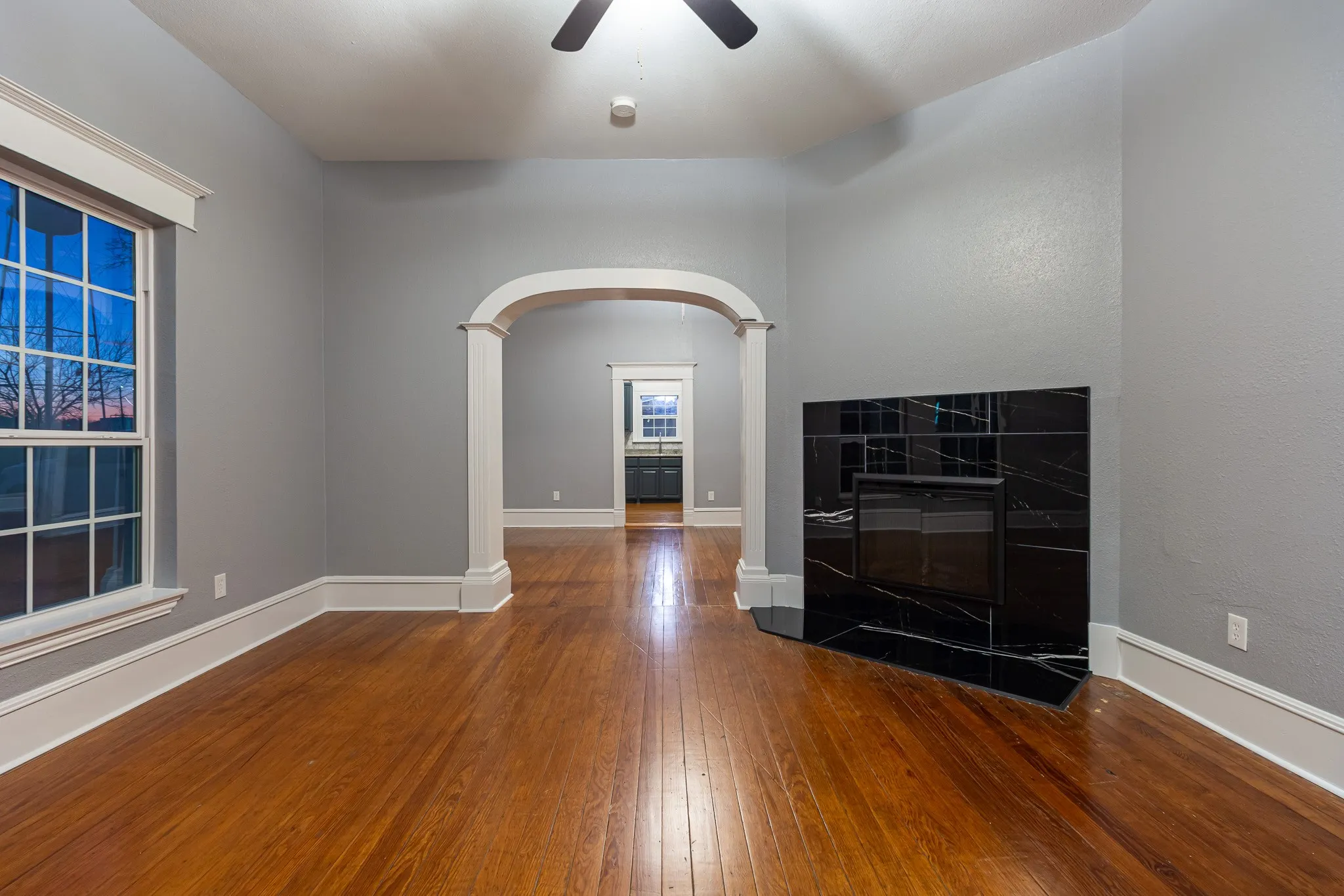 Single Family Residence For Sale in Navarro County , 324 E Pace Street, Frost, Texas 76641, 3 Bedroom, 2 Bathroom, Garage spaces, 1,400 Sqft, built in 1920, mls#21180458, Real Estate Agent in Frost, Homes For Sale in Navarro county, Homes For Sale in Frost, Realtor in Frost Texas, Real Estate Brokerage Independent Realty Texas, Luminita Cordes Realtor