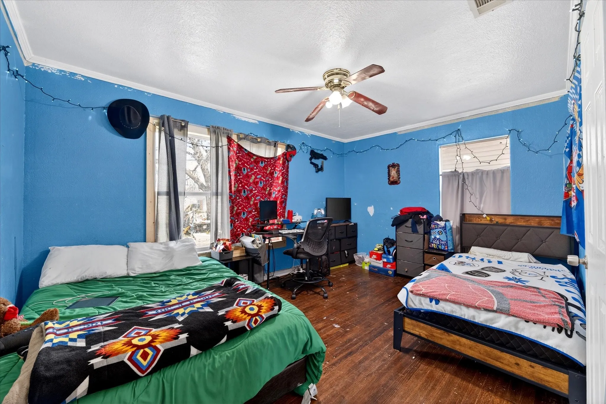 Single Family Residence For Sale in Mc Lennan County , 1115 Fisher Street, Bellmead, Texas 76705, 3 Bedroom, 1 Bathroom, Garage spaces, 1,535 Sqft, built in 1955, mls#21180483, Real Estate Agent in Bellmead, Homes For Sale in Mc Lennan county, Homes For Sale in Bellmead, Realtor in Bellmead Texas, Real Estate Brokerage Independent Realty Texas, Luminita Cordes Realtor