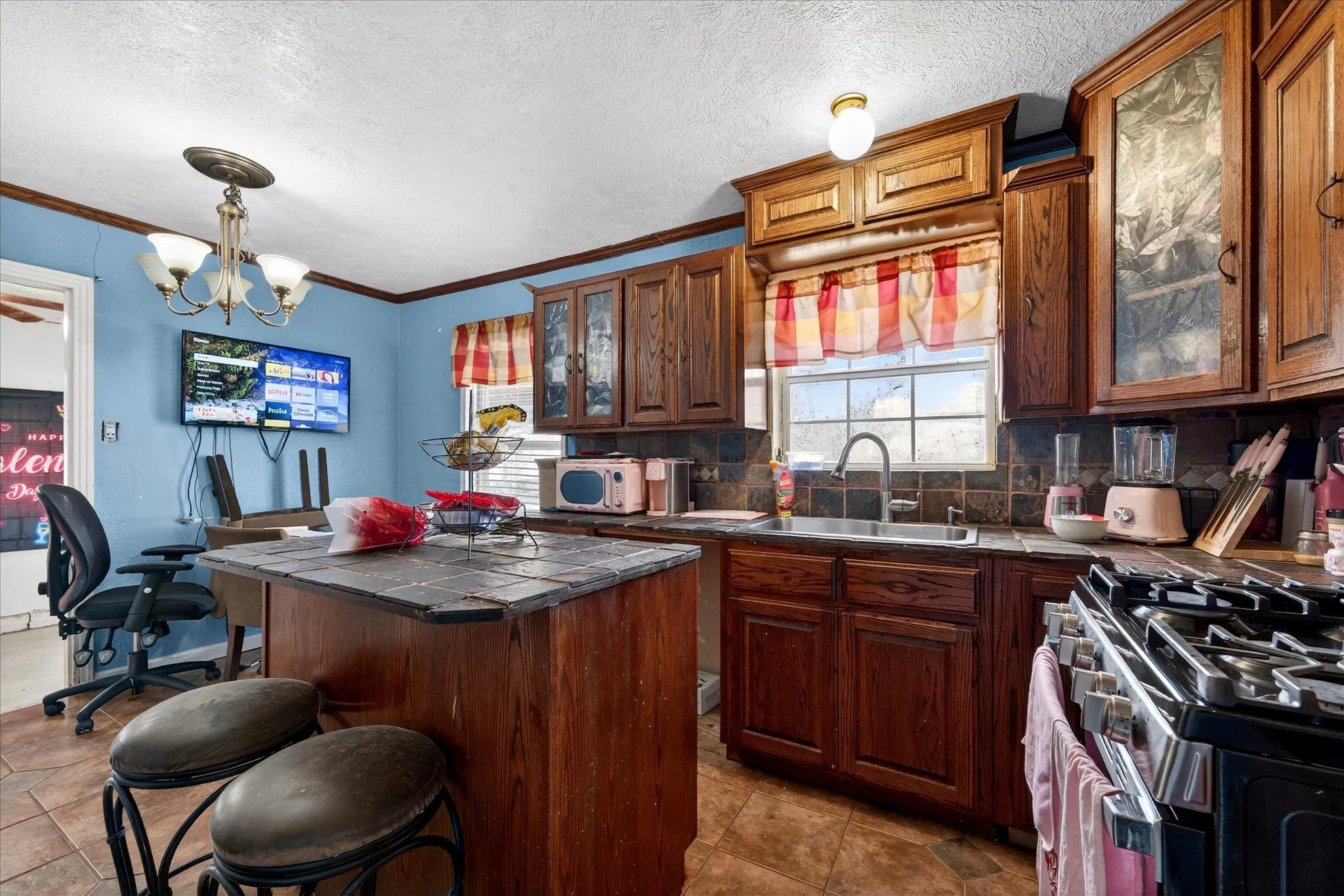 Single Family Residence For Sale in Mc Lennan County , 1115 Fisher Street, Bellmead, Texas 76705, 3 Bedroom, 1 Bathroom, Garage spaces, 1,535 Sqft, built in 1955, mls#21180483, Real Estate Agent in Bellmead, Homes For Sale in Mc Lennan county, Homes For Sale in Bellmead, Realtor in Bellmead Texas, Real Estate Brokerage Independent Realty Texas, Luminita Cordes Realtor