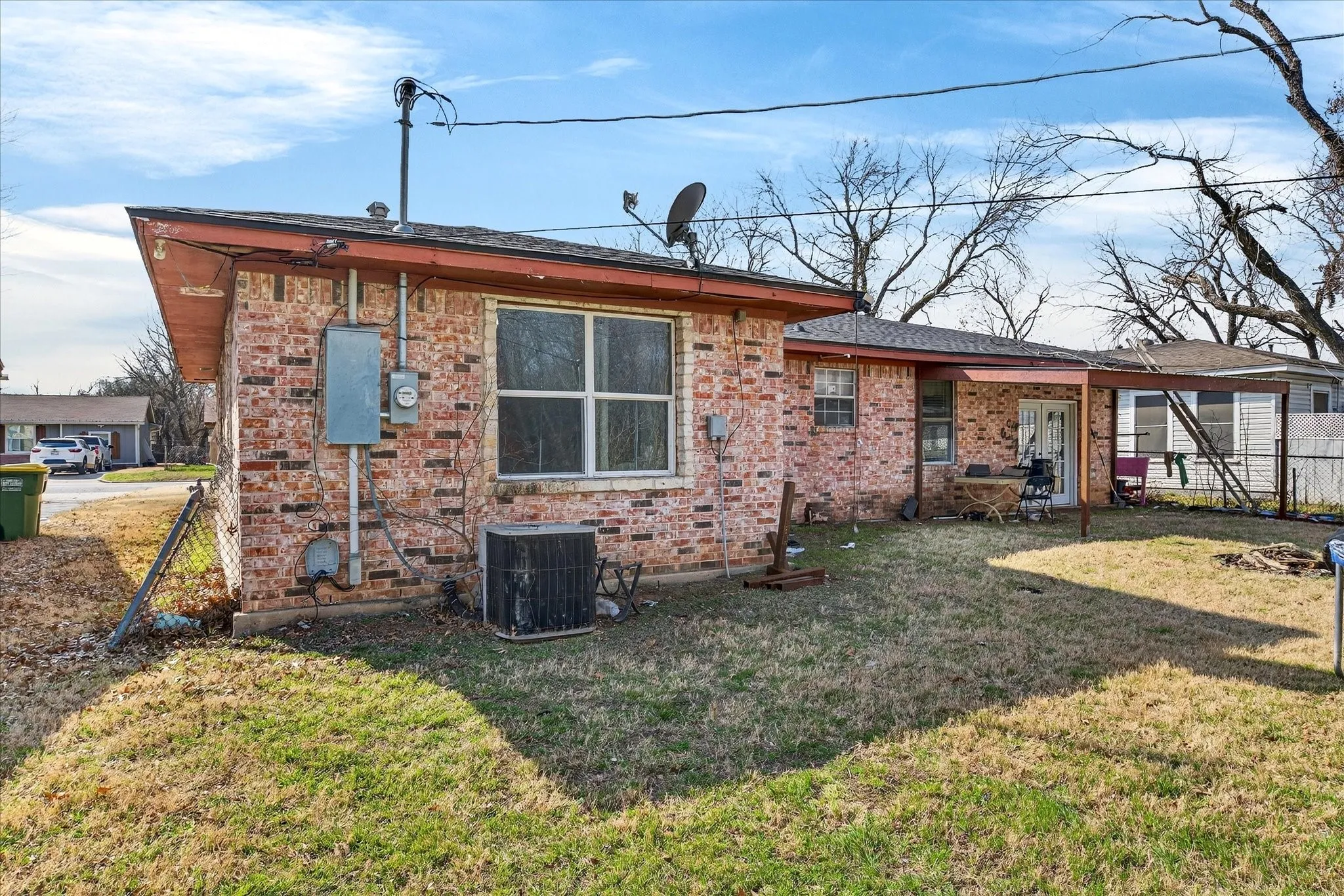 Single Family Residence For Sale in Mc Lennan County , 1115 Fisher Street, Bellmead, Texas 76705, 3 Bedroom, 1 Bathroom, Garage spaces, 1,535 Sqft, built in 1955, mls#21180483, Real Estate Agent in Bellmead, Homes For Sale in Mc Lennan county, Homes For Sale in Bellmead, Realtor in Bellmead Texas, Real Estate Brokerage Independent Realty Texas, Luminita Cordes Realtor